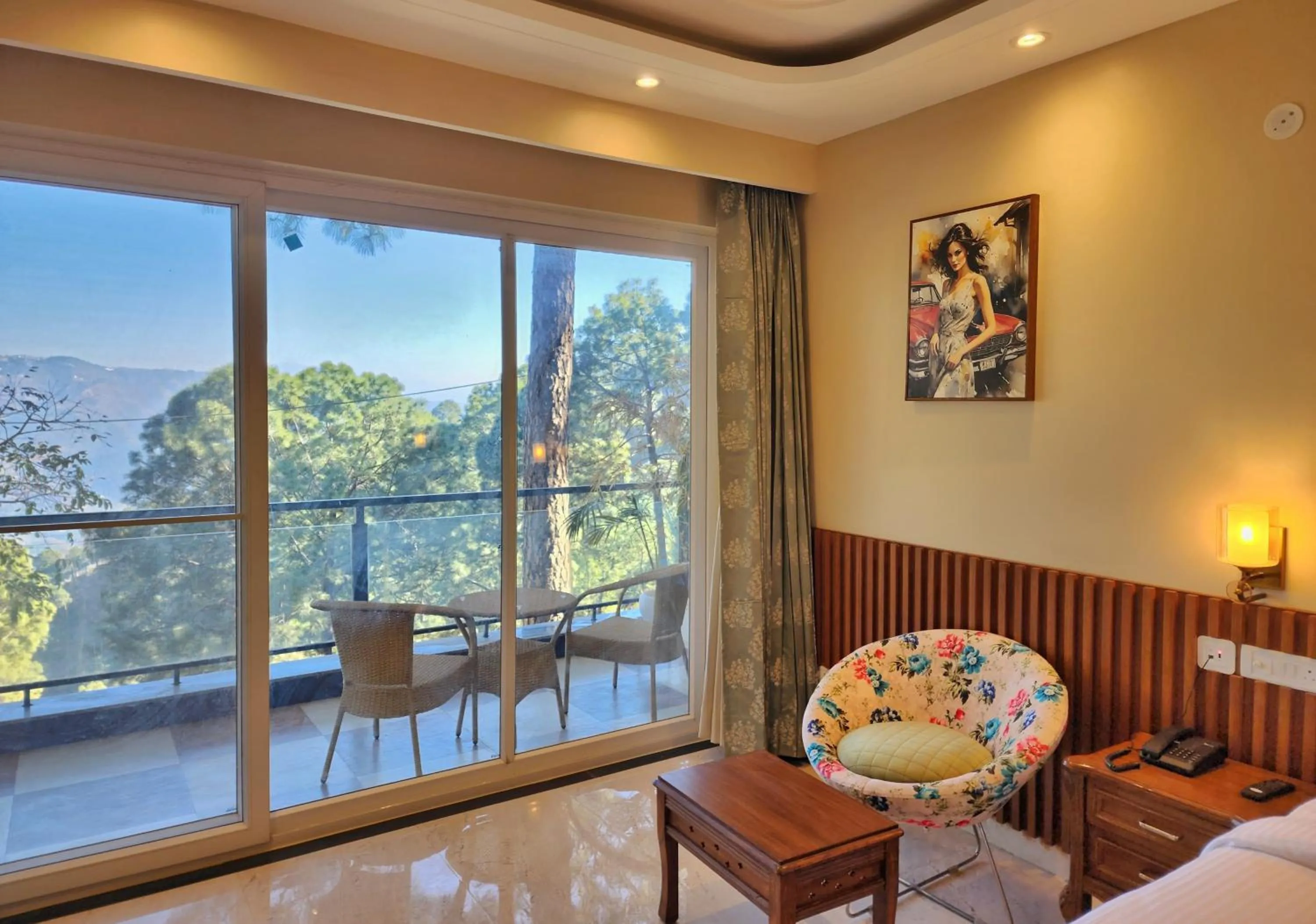 Mountain view in The Hamilton Kasauli