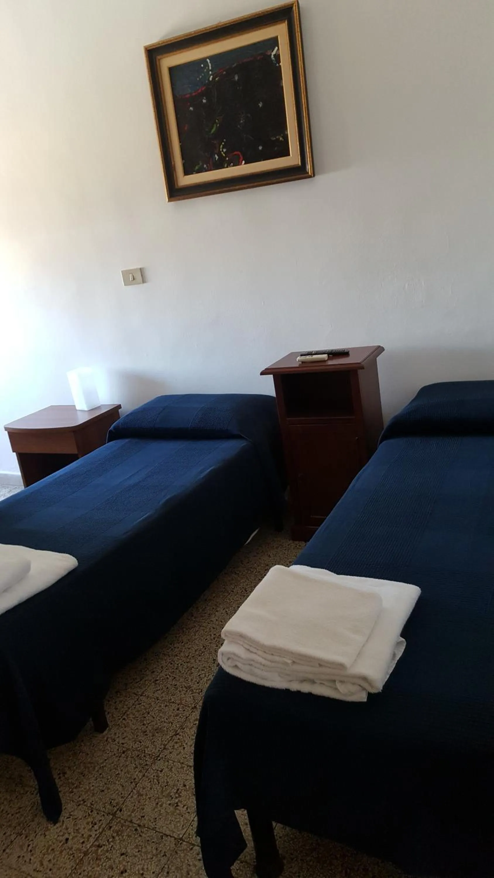 Bed in Albergo Pensione Ardenza SELF CHECK-IN