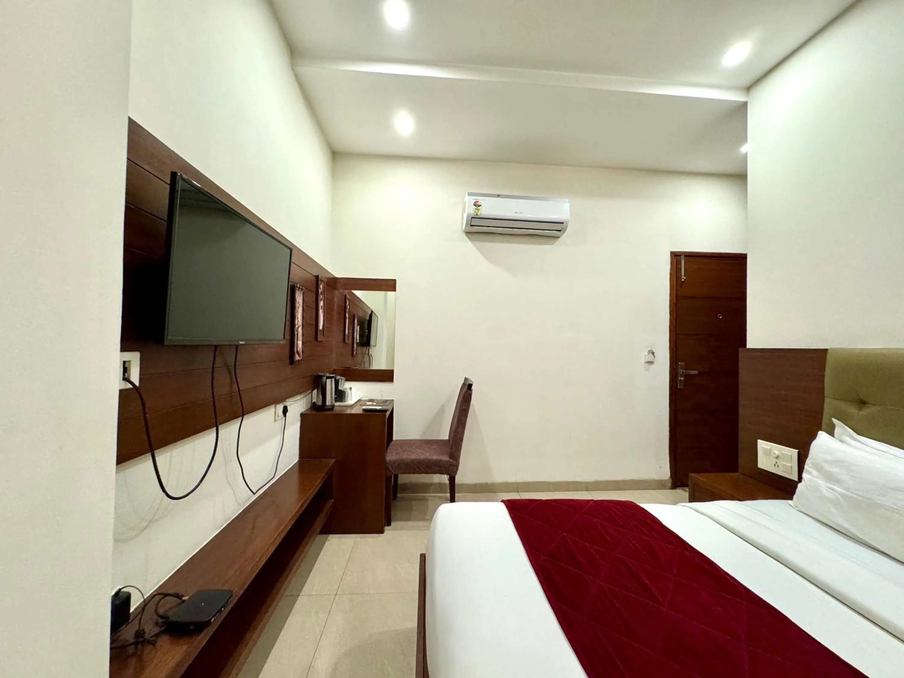 Bed in Hotel Bahl Regency