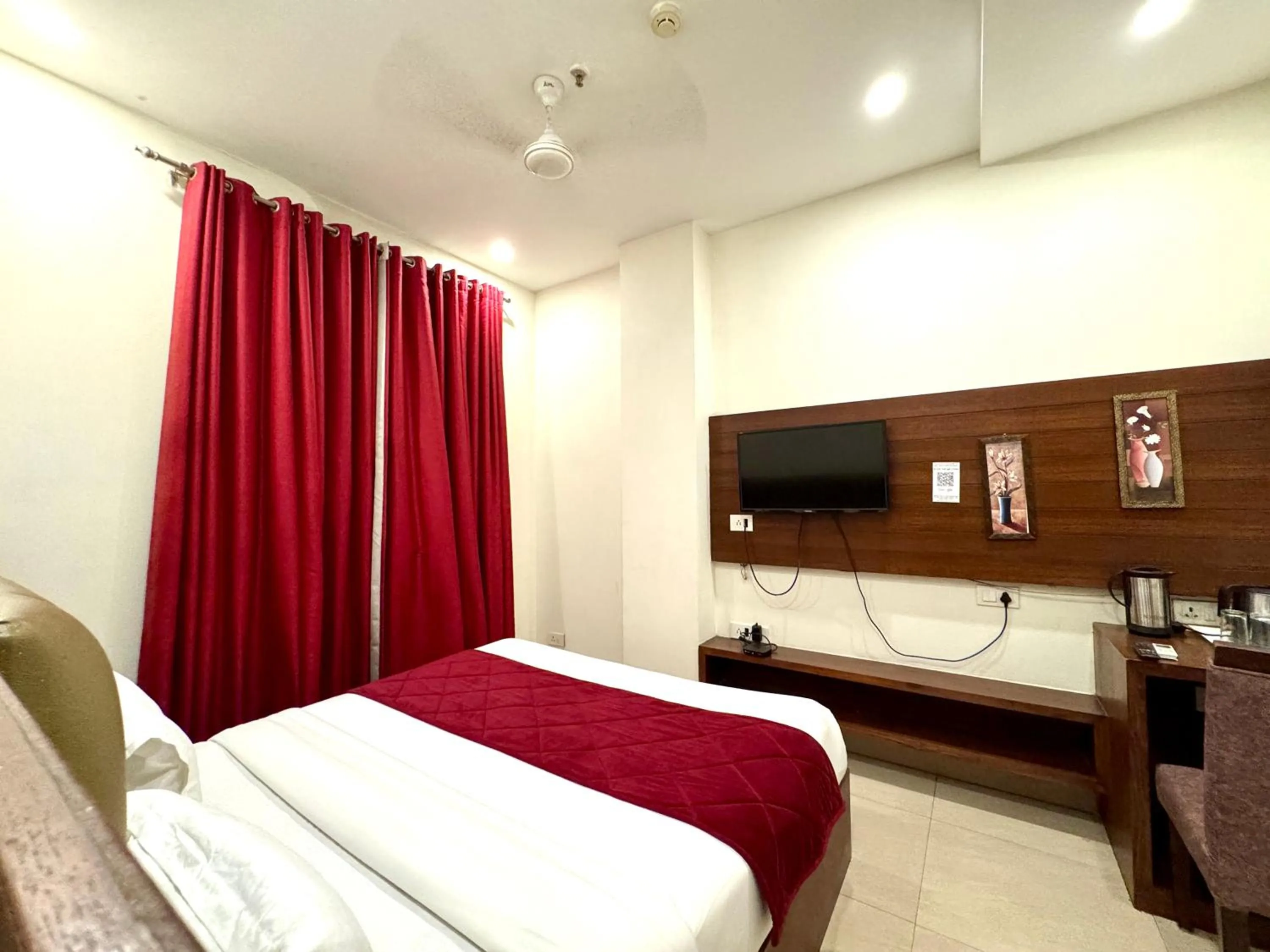 Bed in Hotel Bahl Regency