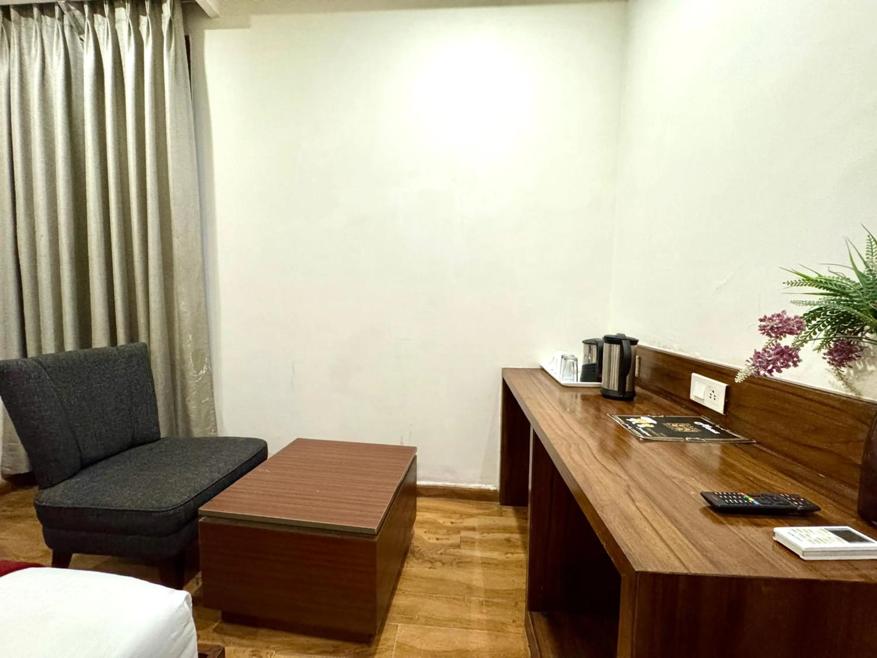 Bedroom in Hotel Bahl Regency