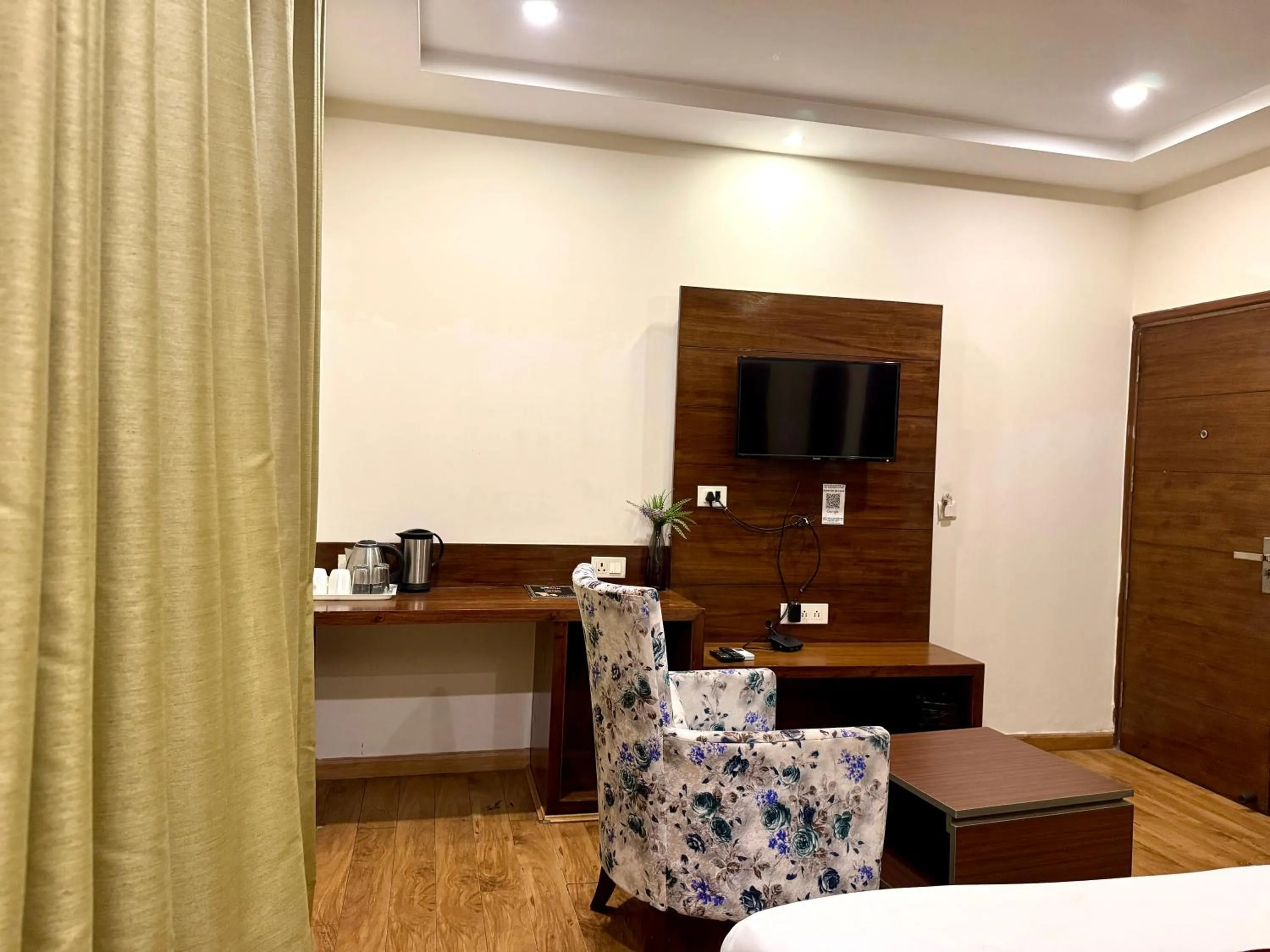 Bed in Hotel Bahl Regency