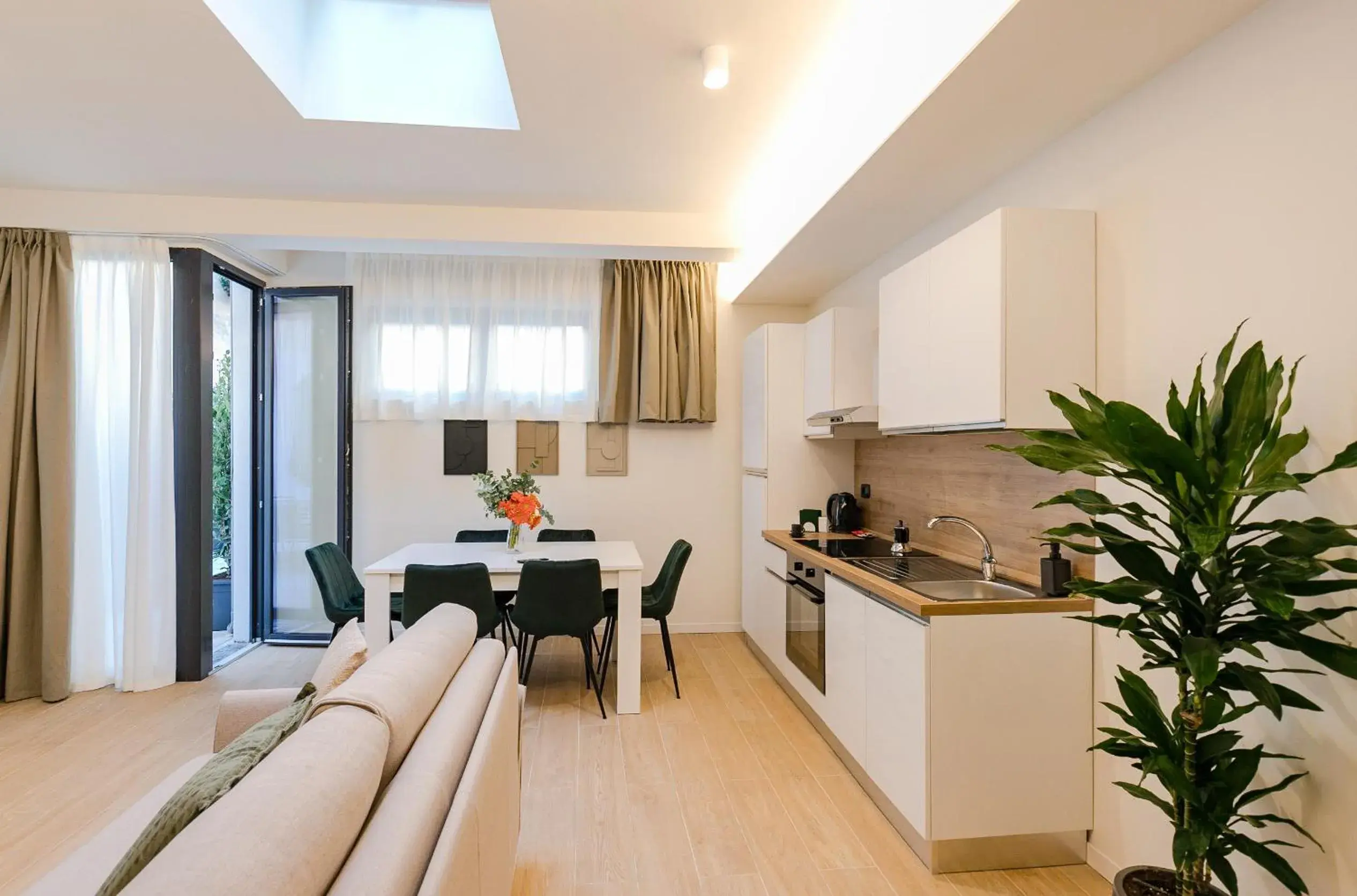 Two-Bedroom Apartment with Terrace in Aiello Hotels - CityLife Apartments Two-Bedroom Apartment with Terrace in Aiello Hotels - CityLife Apartments