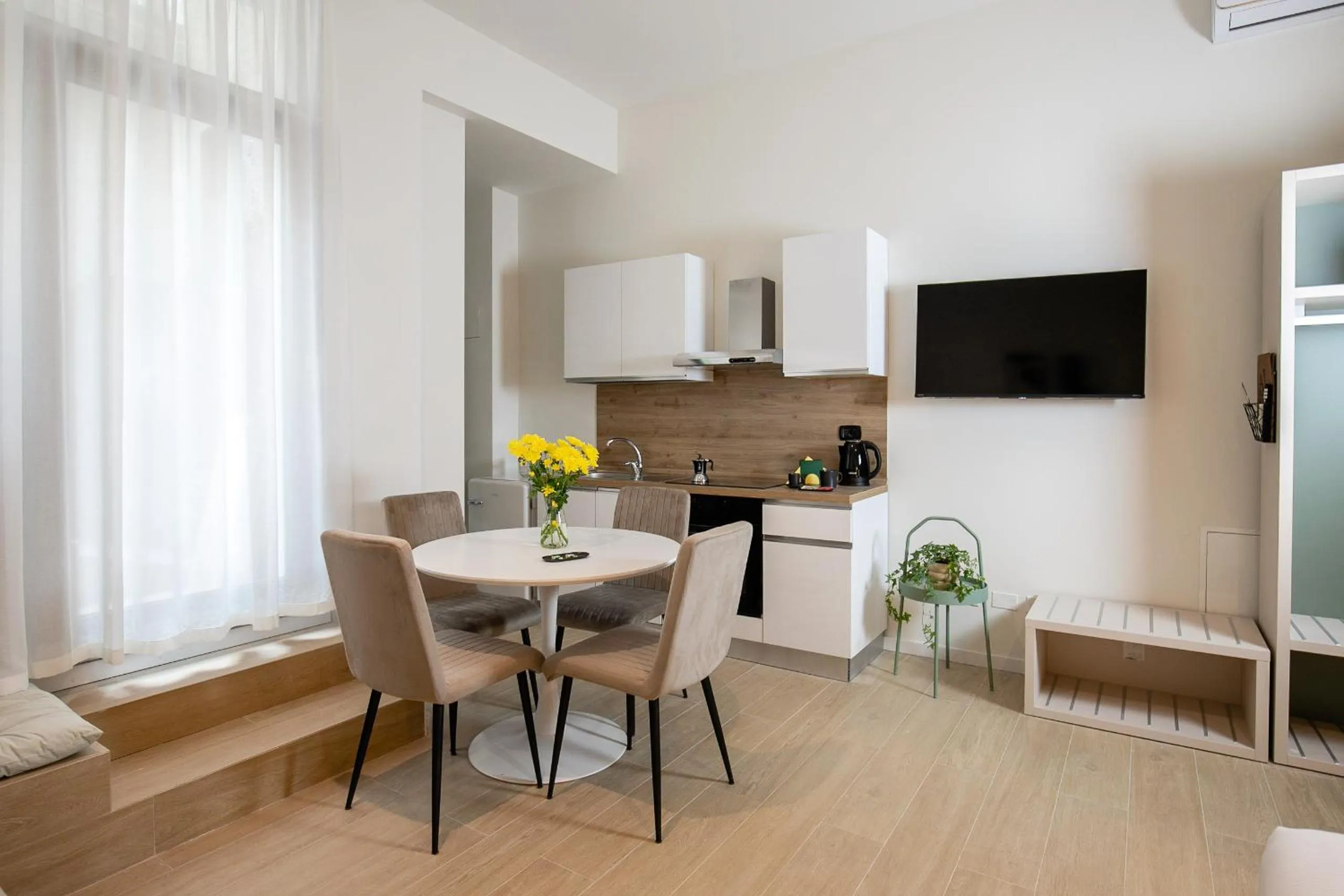 TV and multimedia in Aiello Hotels - CityLife Apartments