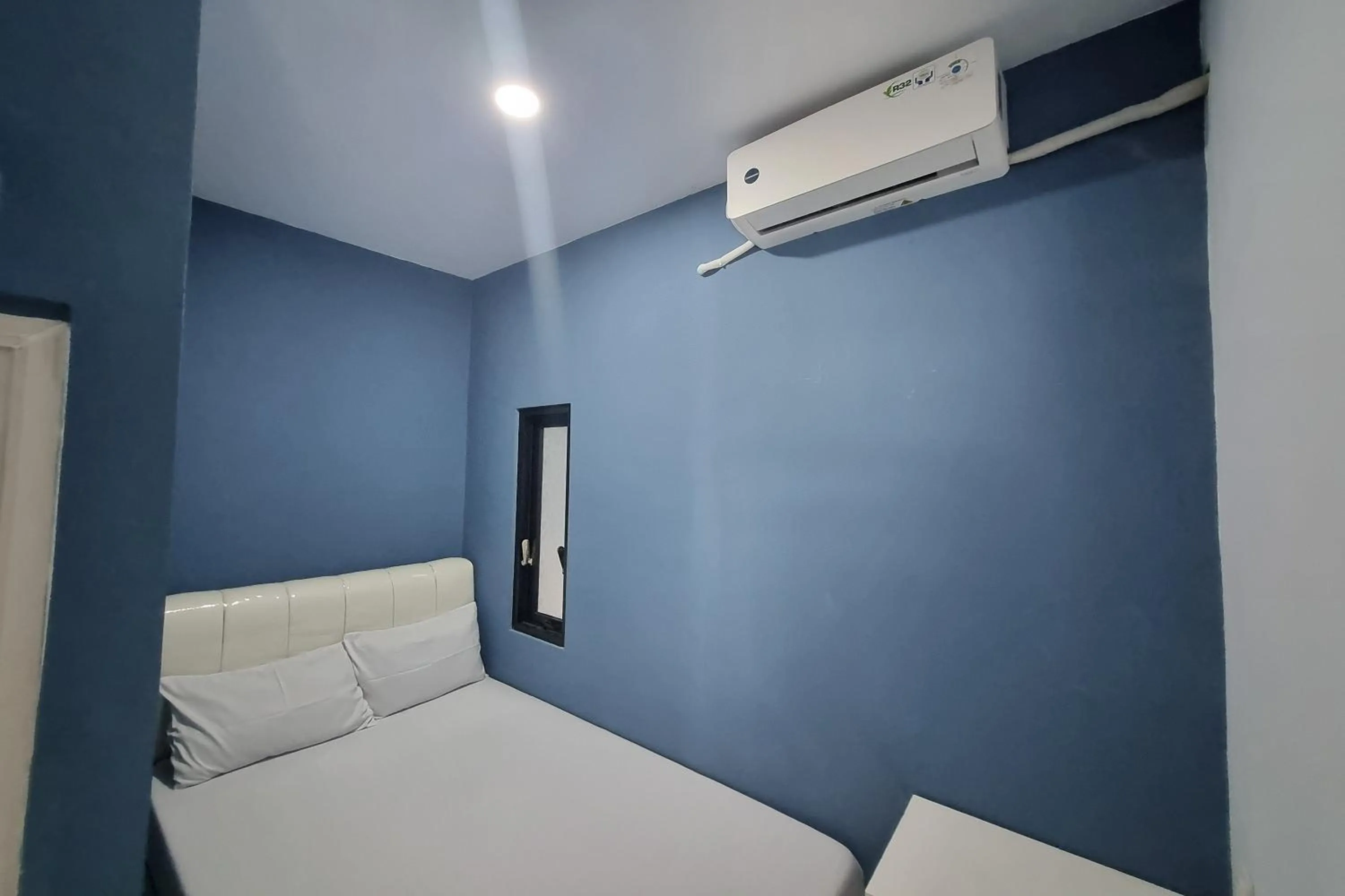 Bed in Ardafa Inn & Villa