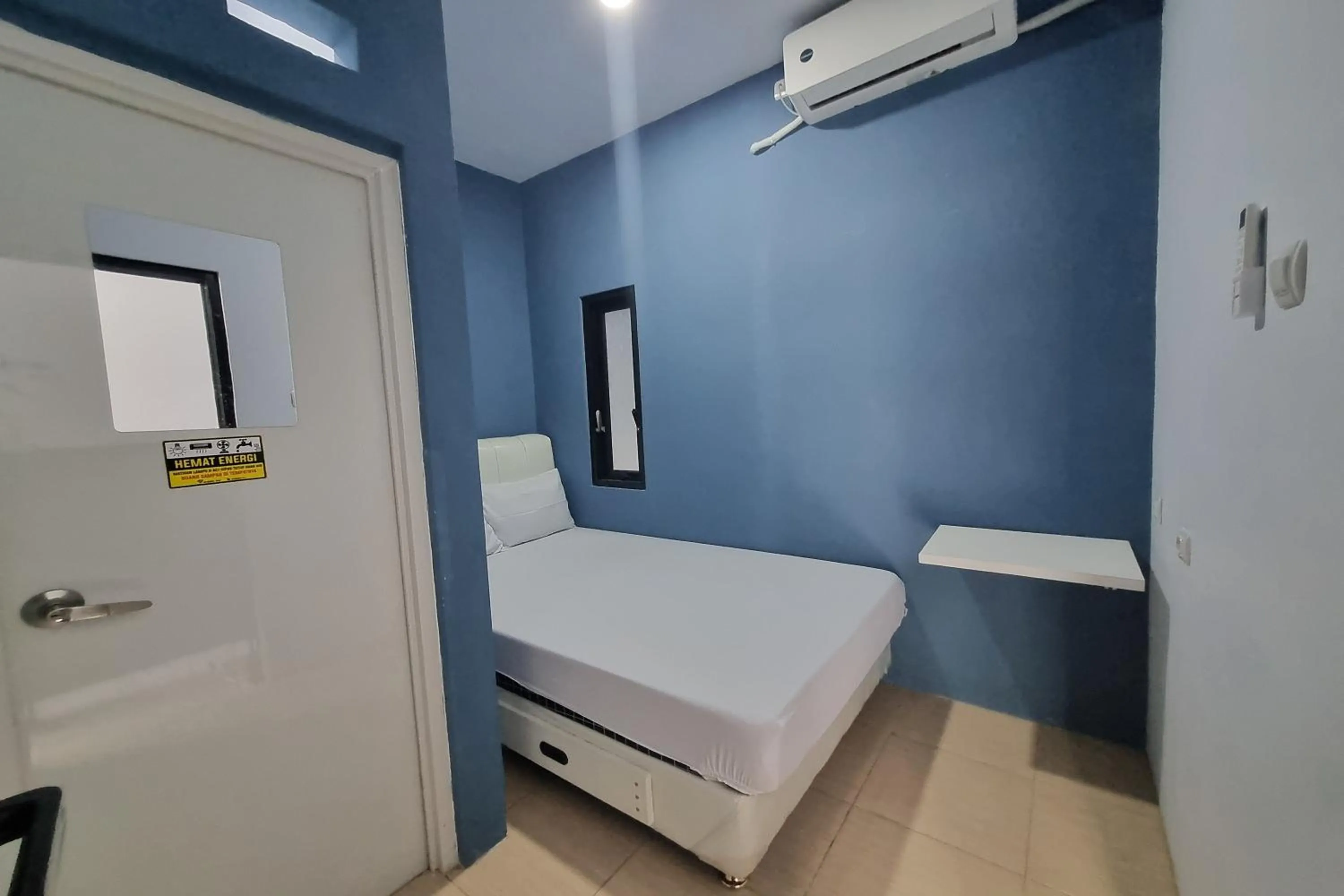 Bed in Ardafa Inn & Villa