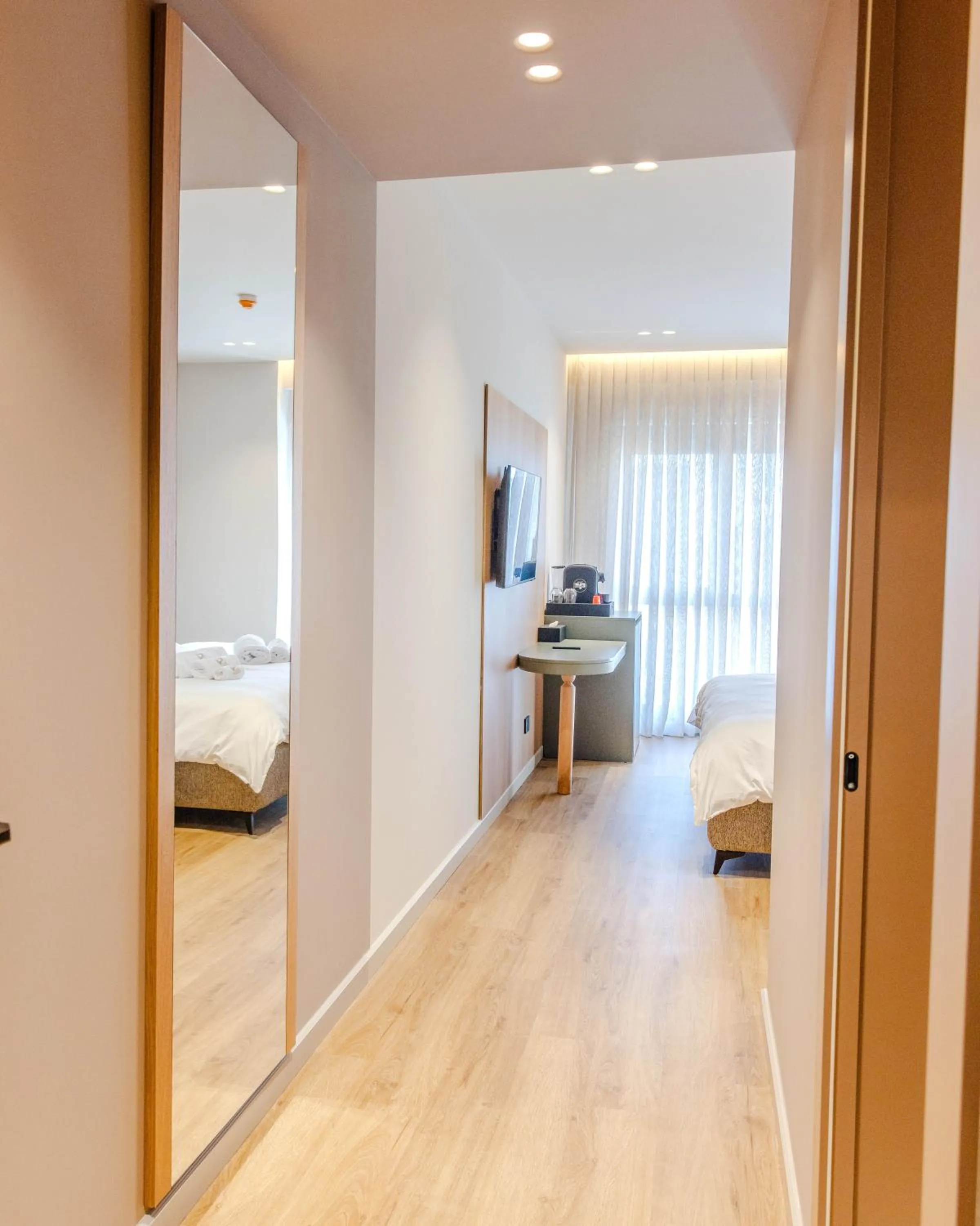 Bedroom, Bed in Si Hotel Tirana