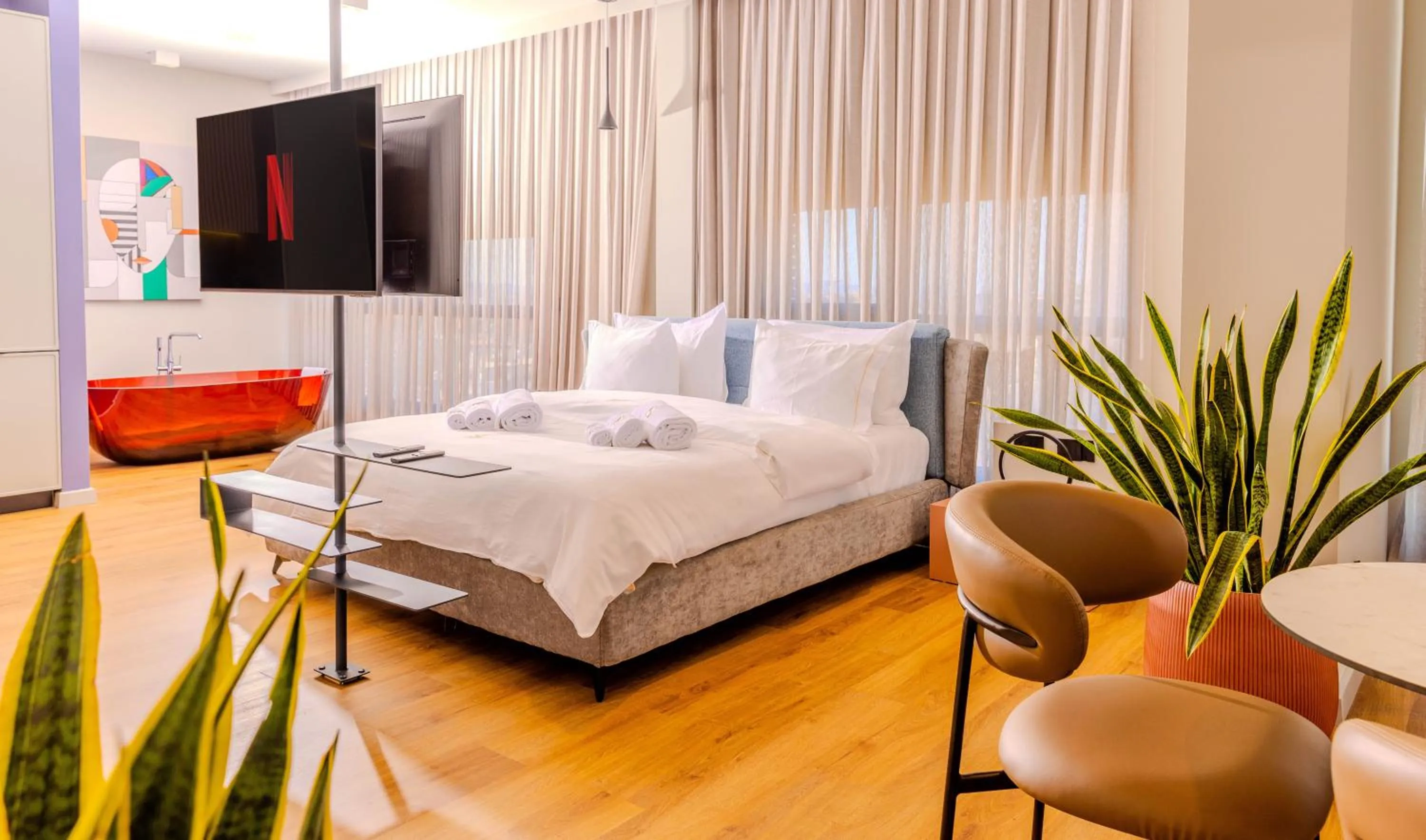 Coffee/tea facilities, Bed in Si Hotel Tirana