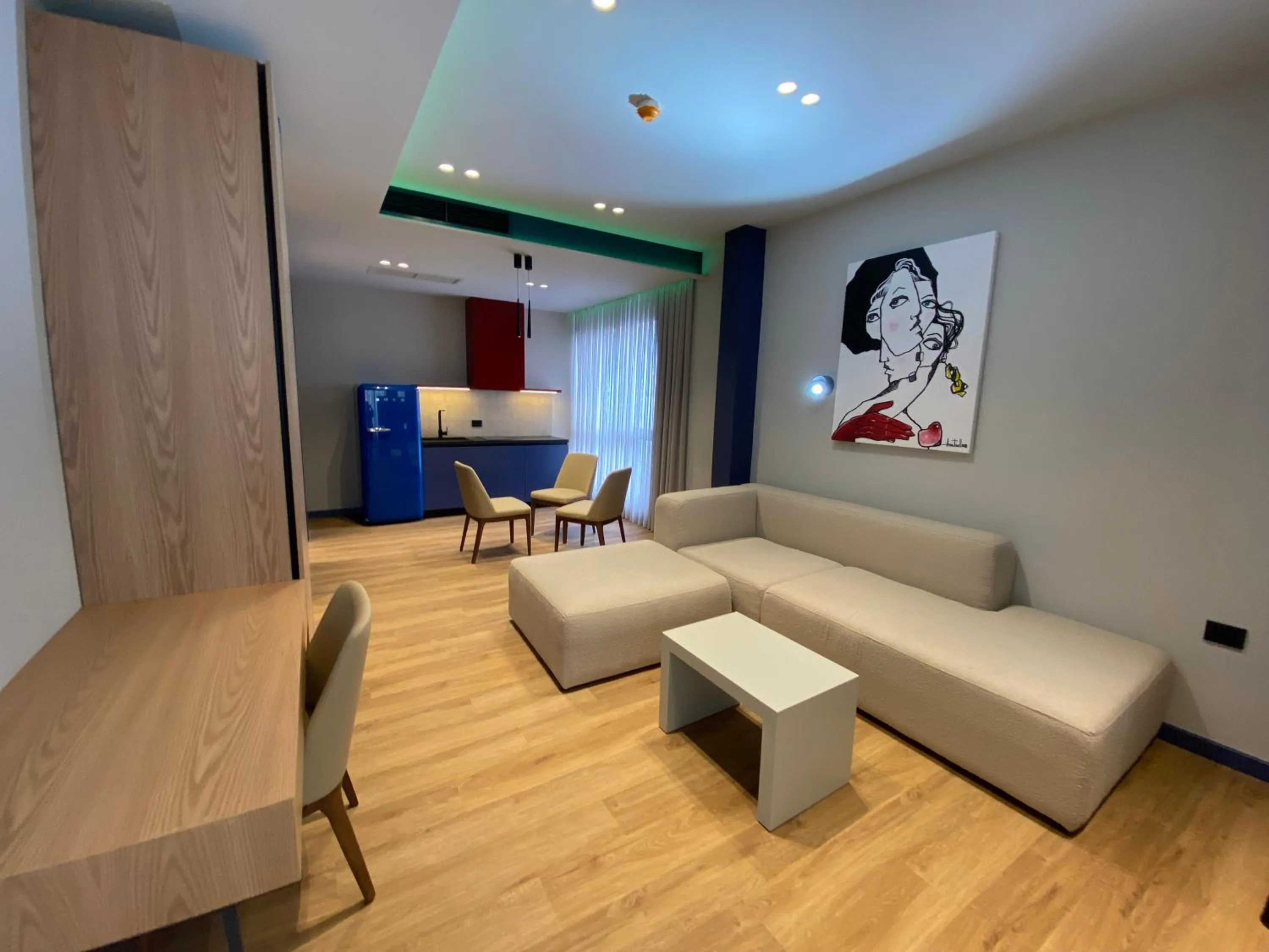 TV and multimedia in Si Hotel Tirana