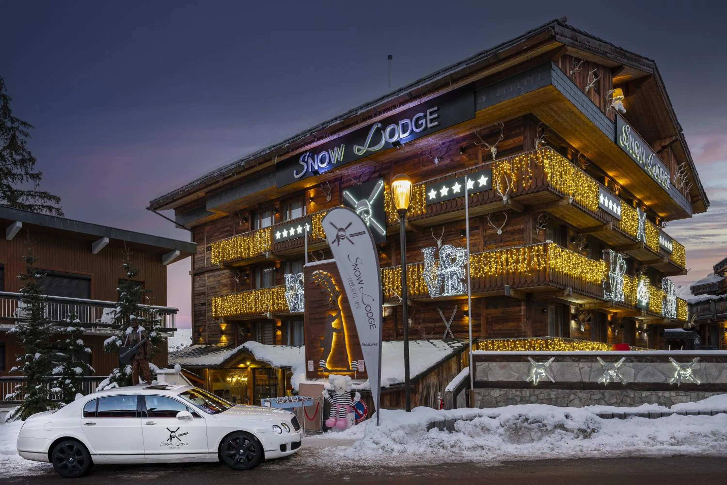 Property building in Snow Lodge Hotel Courchevel 1850