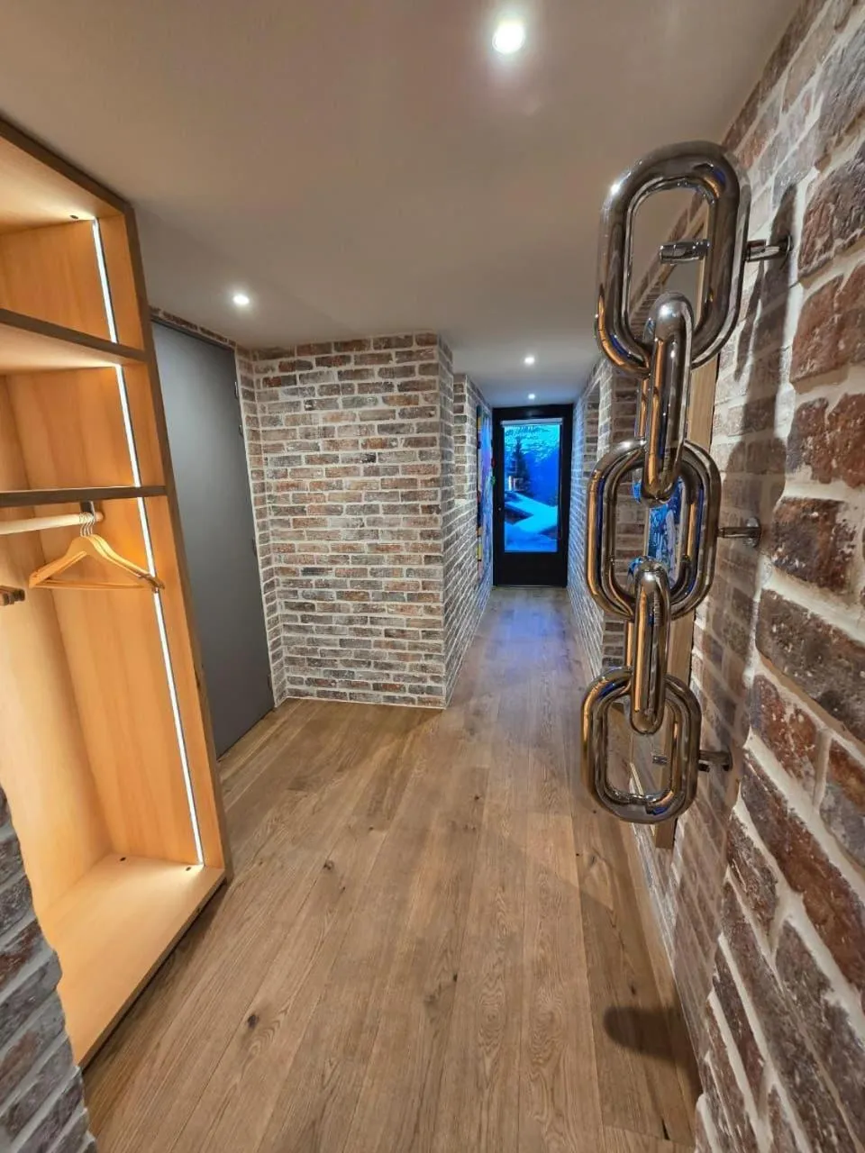 wardrobe in Snow Lodge Hotel Courchevel 1850