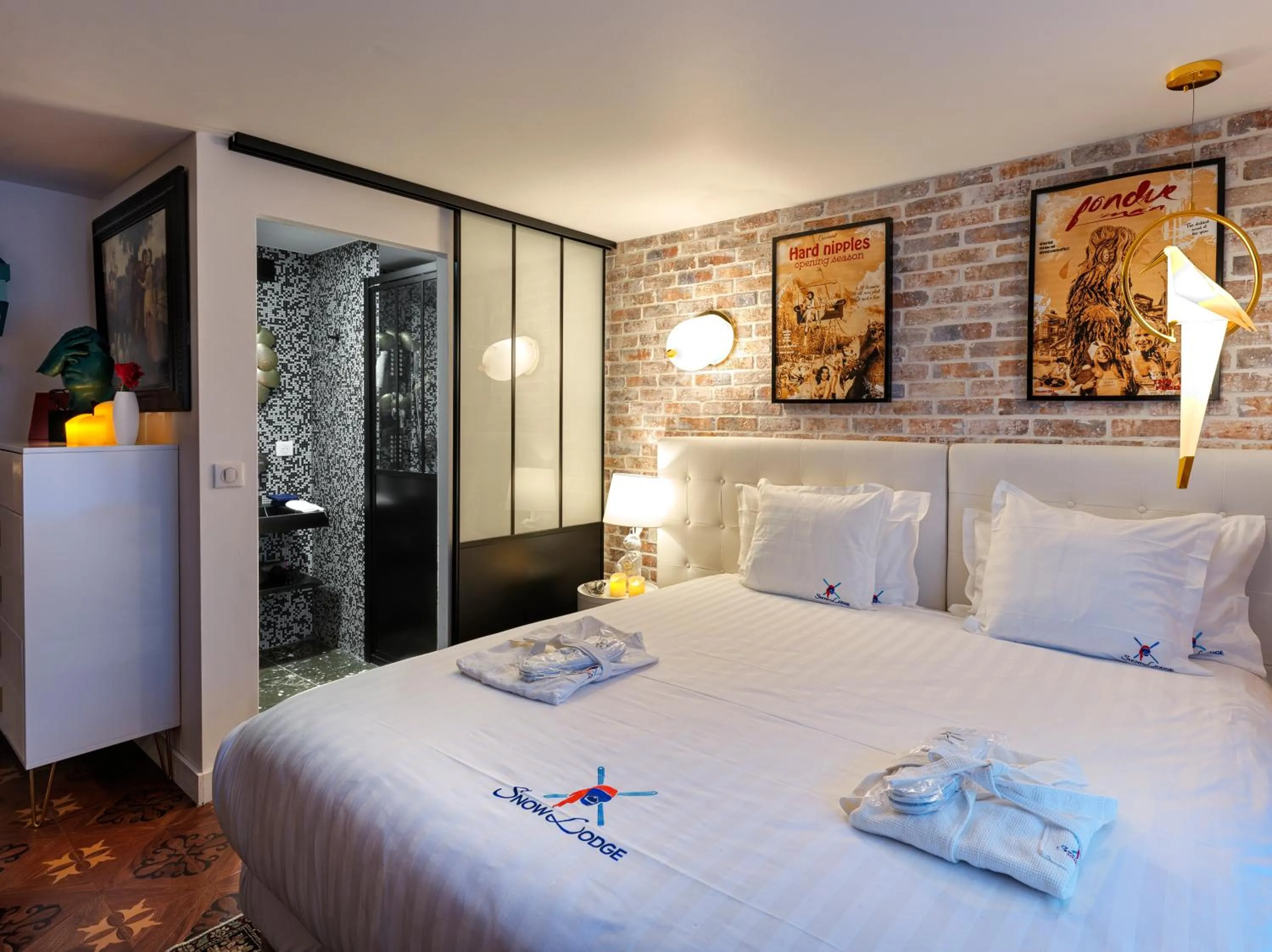 Bathroom, Bed in Snow Lodge Hotel Courchevel 1850