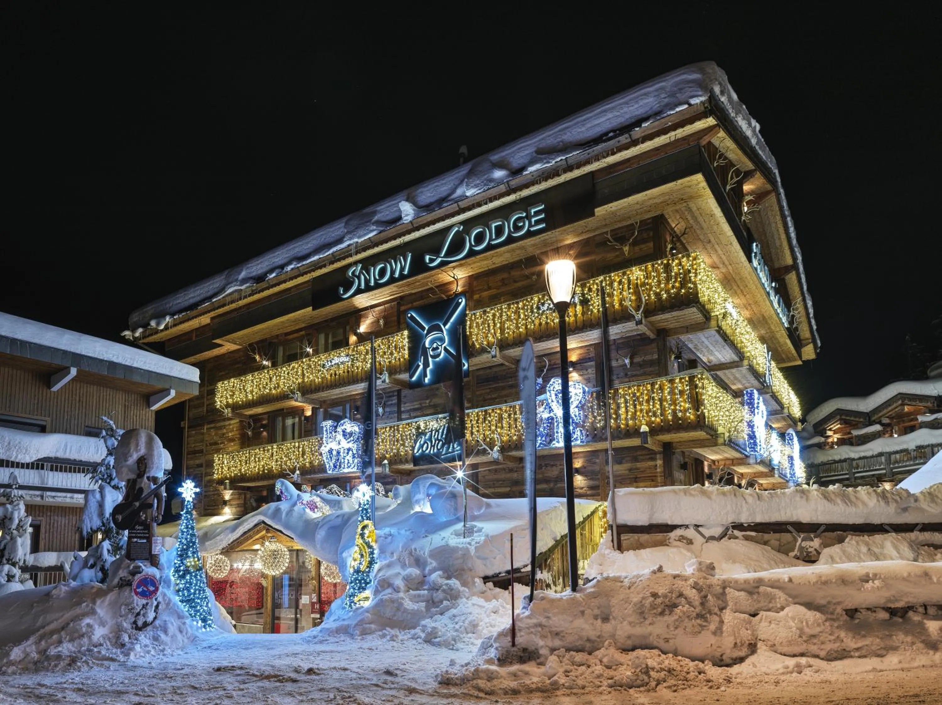 Property building in Snow Lodge Hotel Courchevel 1850