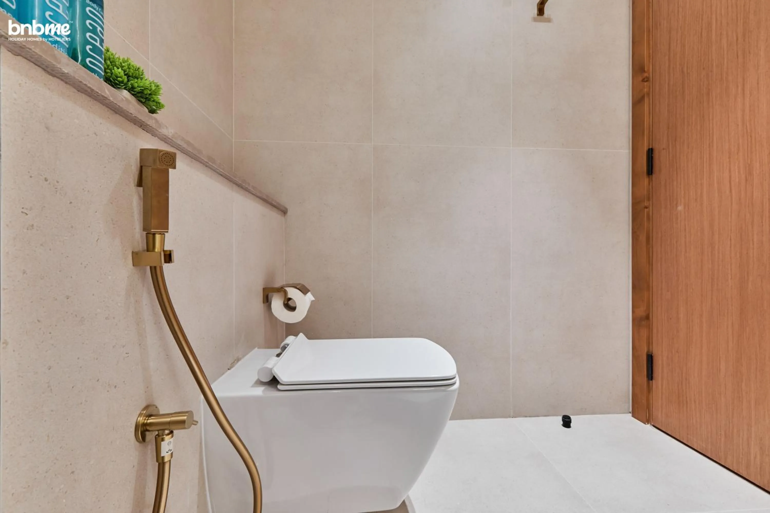 Toilet in bnbmehomes - Binghatti Lavender