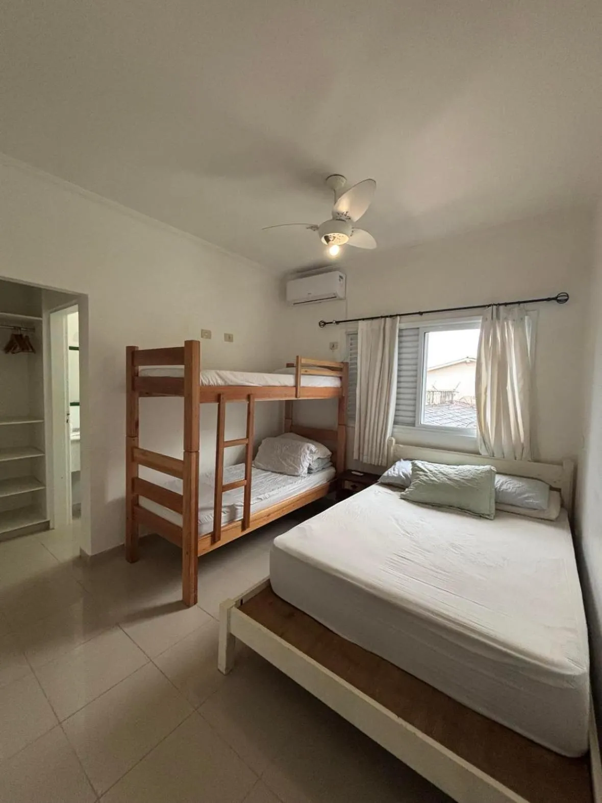 Bed in Vila Weiss Flats