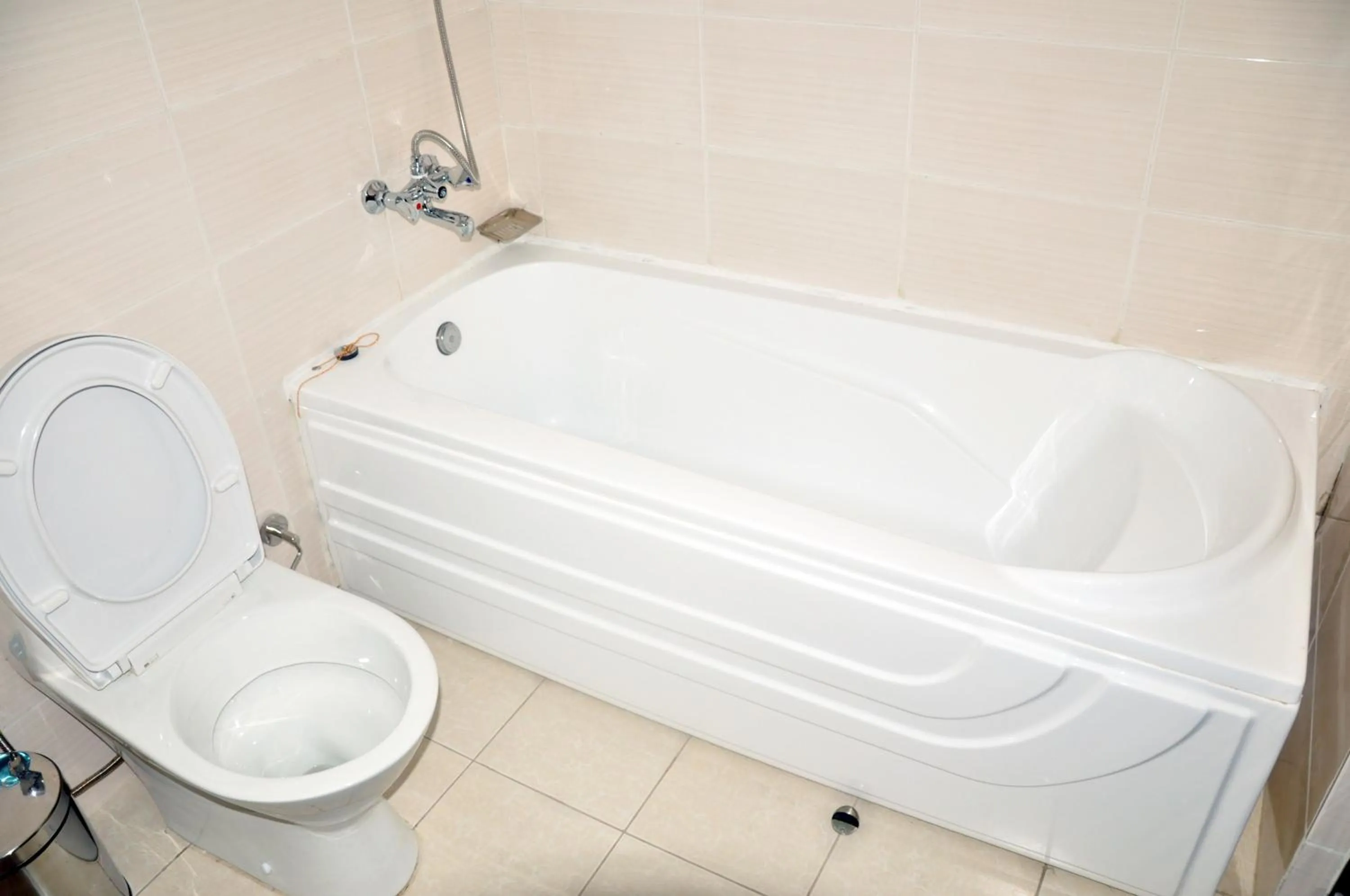 Bedroom, Bathroom in Great Seasons Hotel