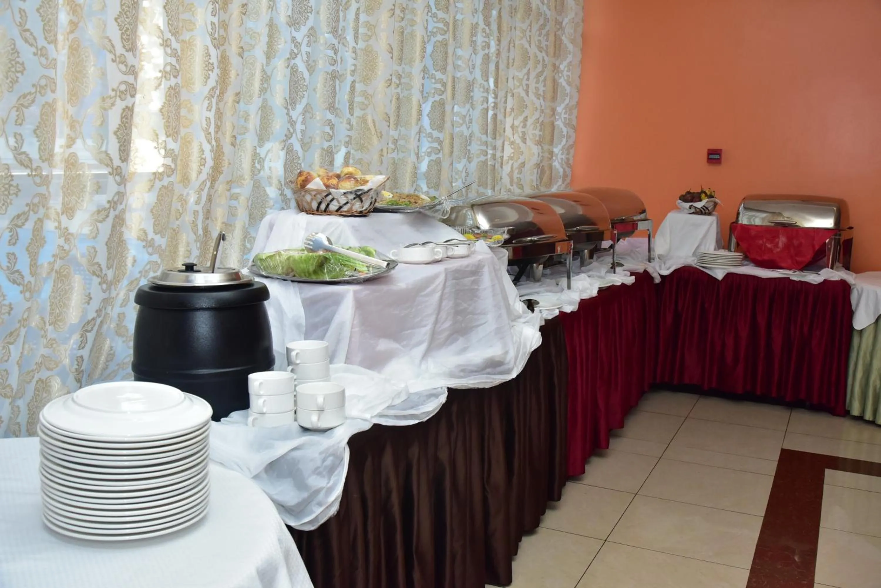 Breakfast in Great Seasons Hotel