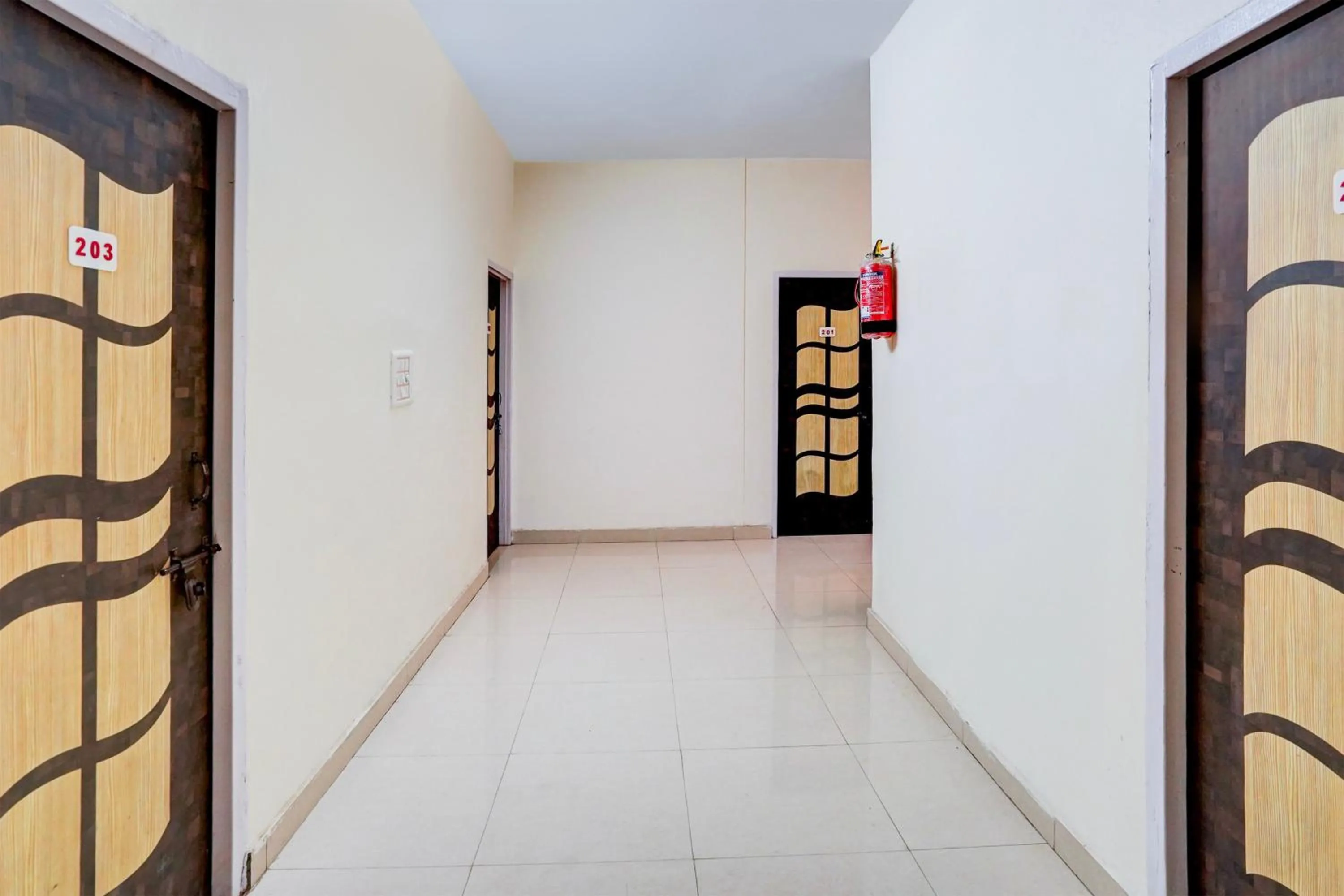 Lobby or reception in Super Hotel O Sudhowala Near Nanda ki Chowk