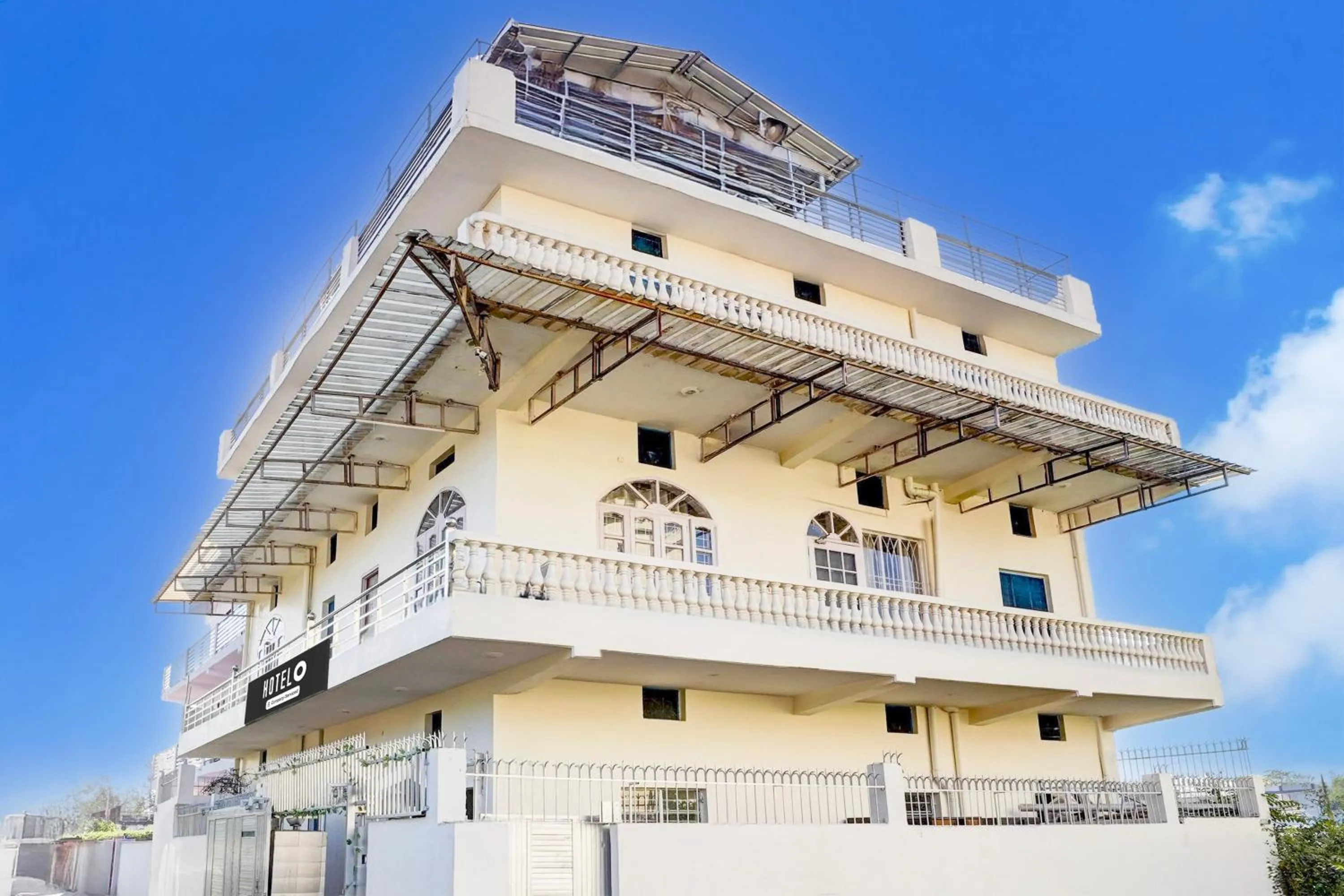 Facade/entrance in Super Hotel O Sudhowala Near Nanda ki Chowk