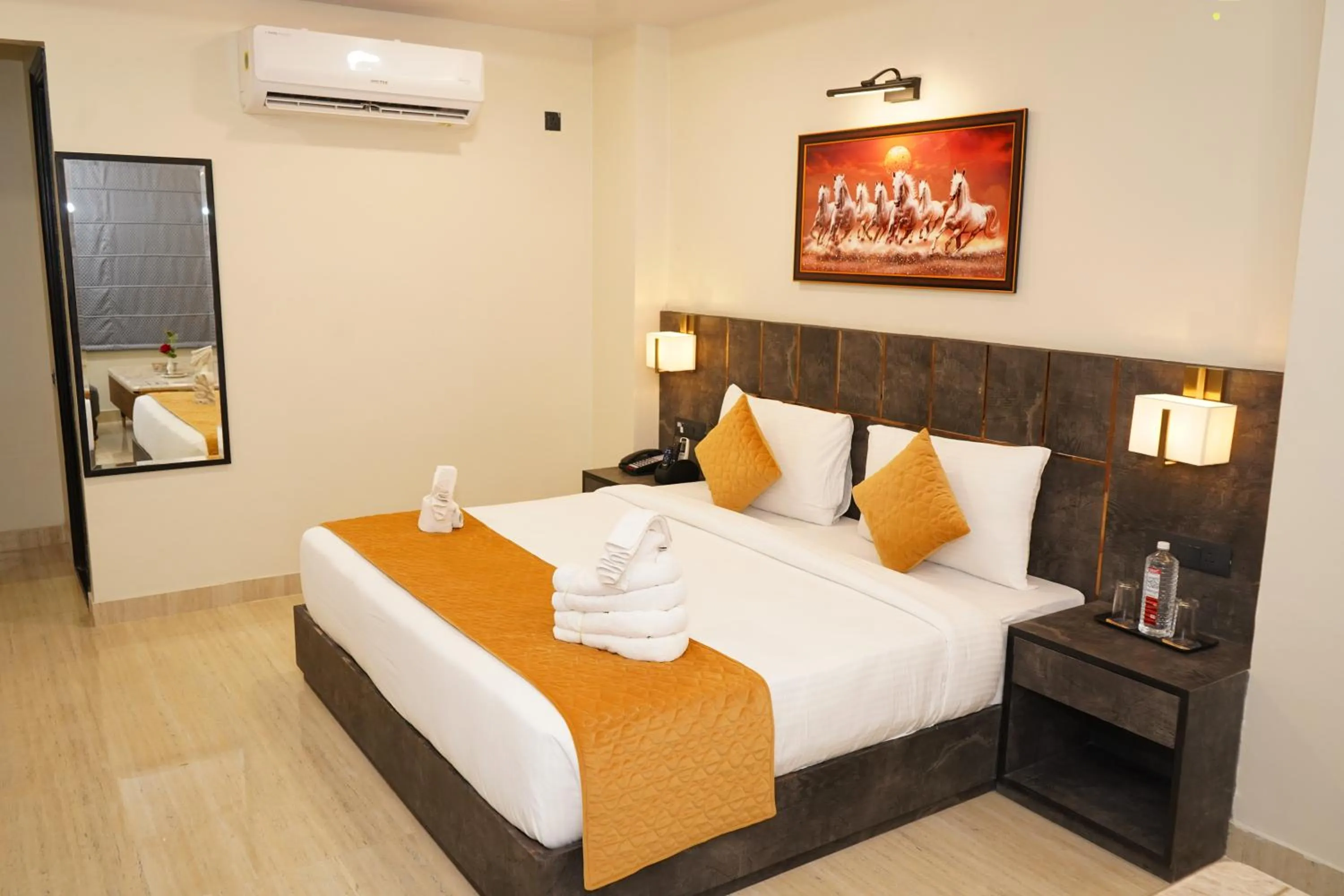 Bed in ShriGo Hotel Banaras