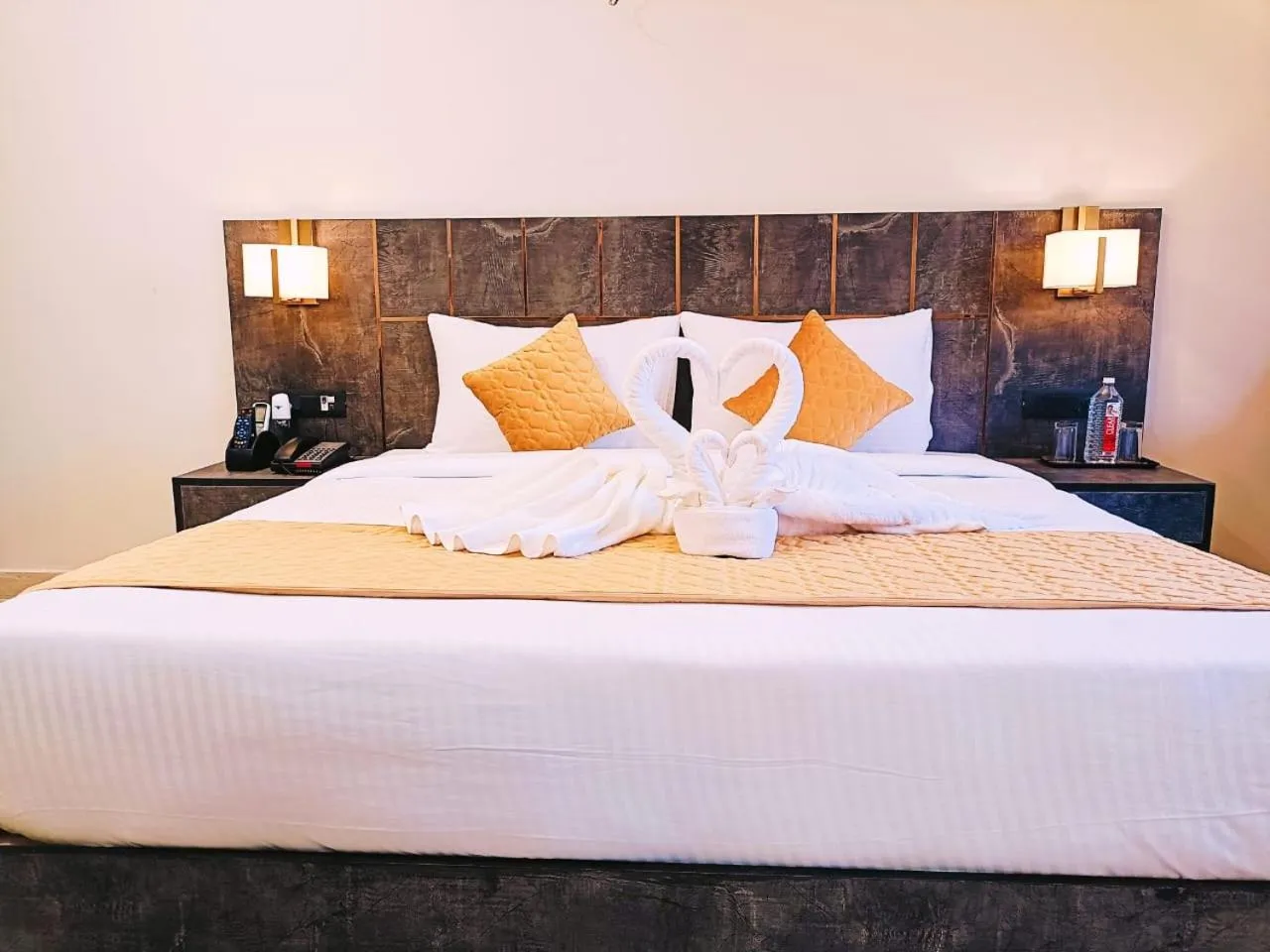 Bed in ShriGo Hotel Banaras