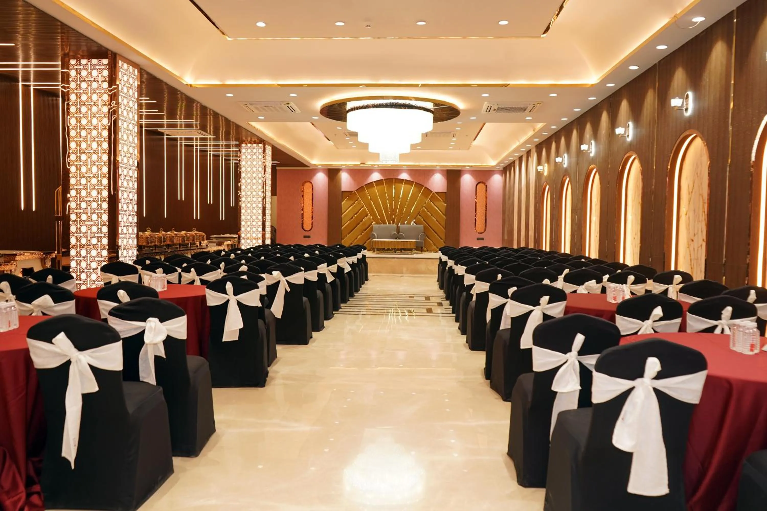 Banquet/Function facilities in ShriGo Hotel Banaras