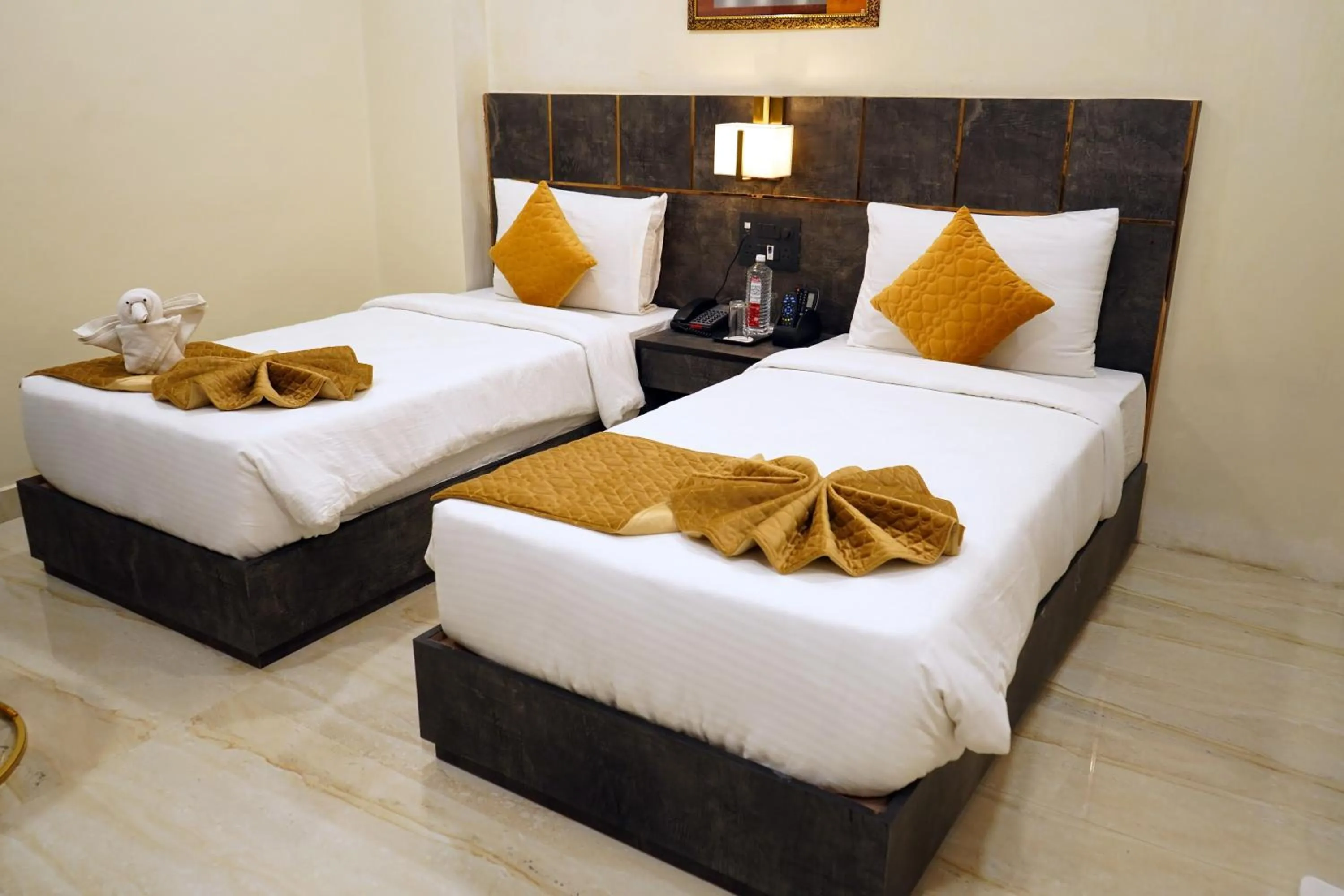 Bed in ShriGo Hotel Banaras