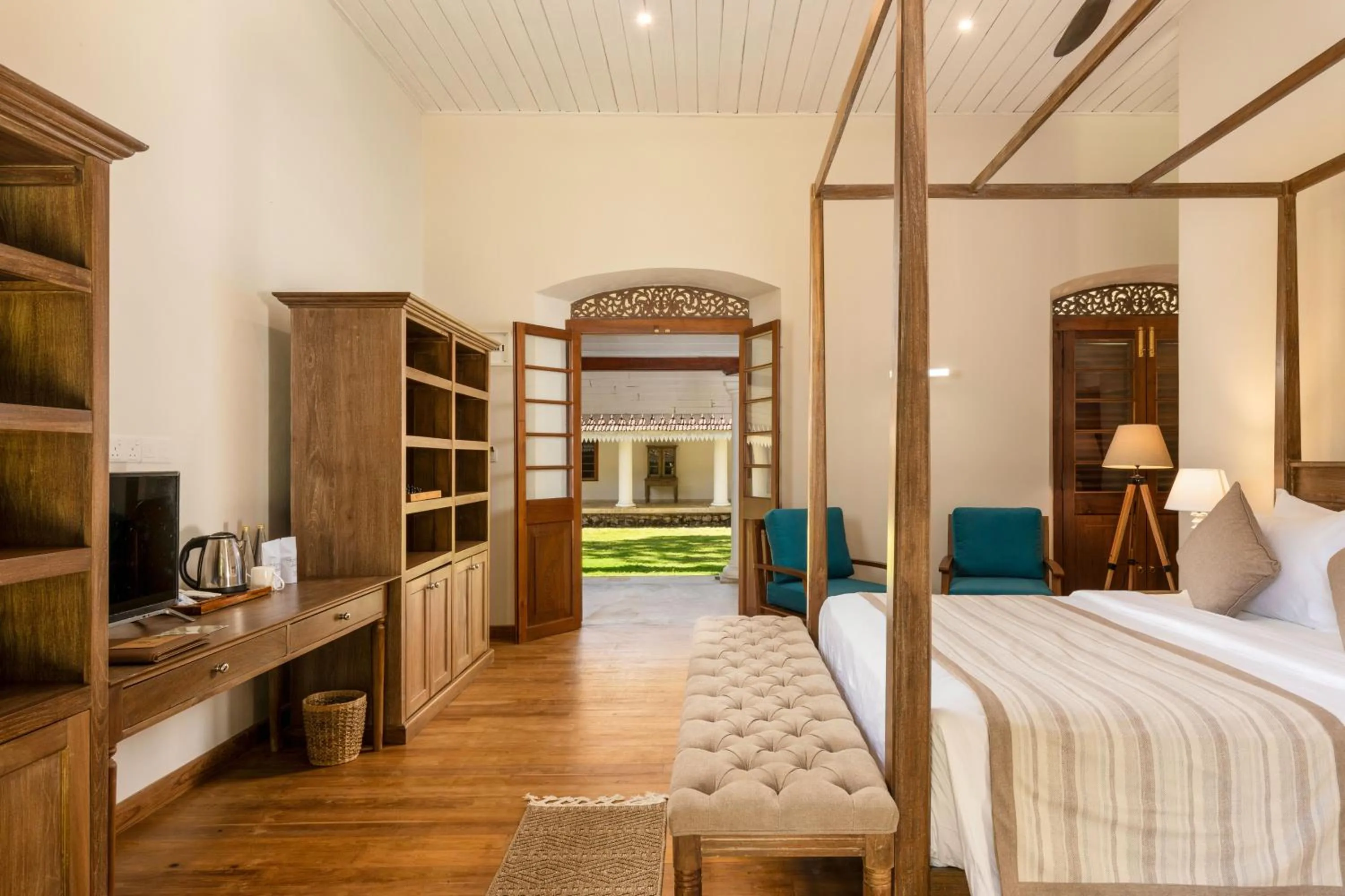 Suite in Clodagh Manor House by Seven Angels