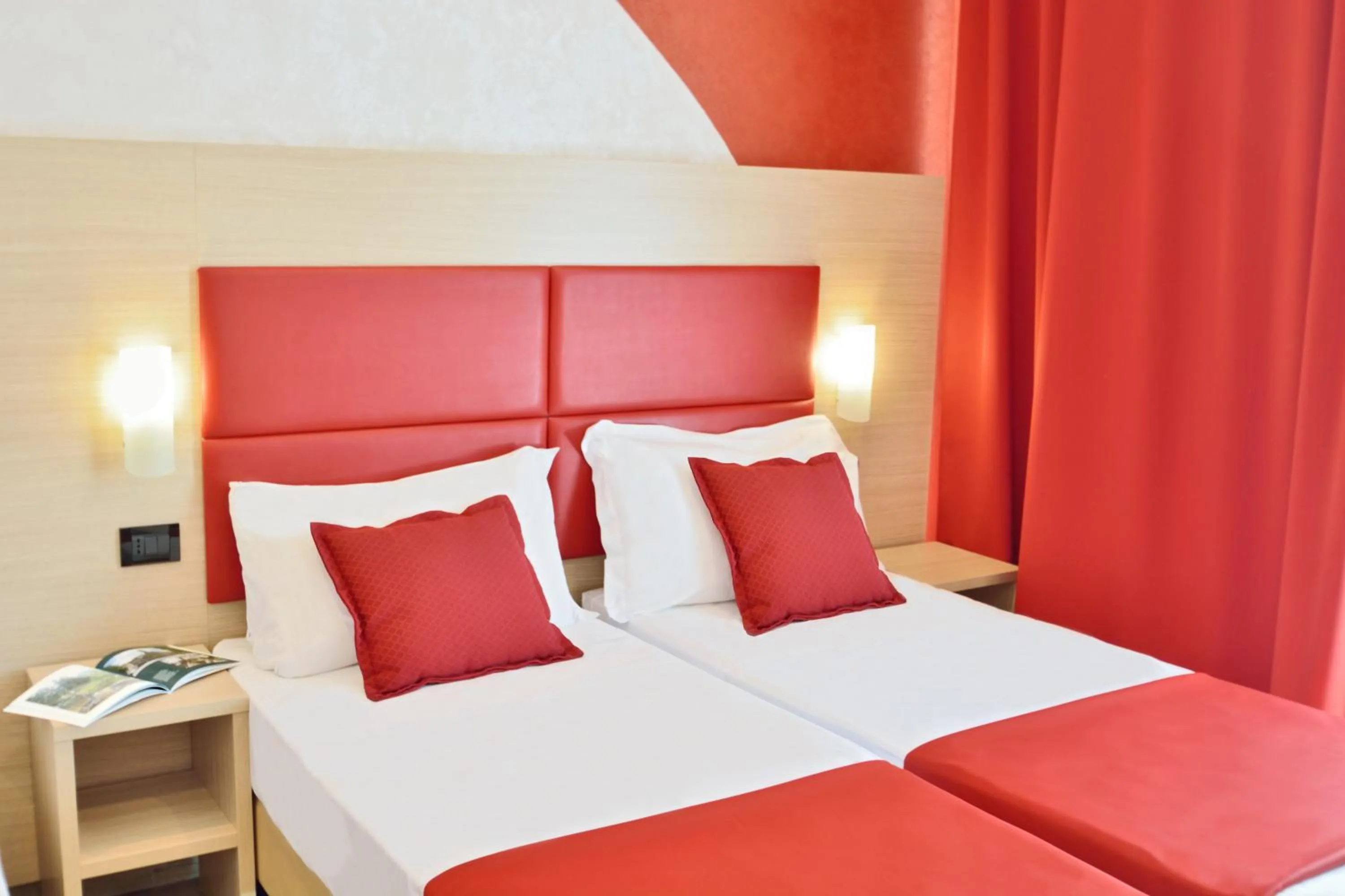 Bed in Hotel Luxor Florence