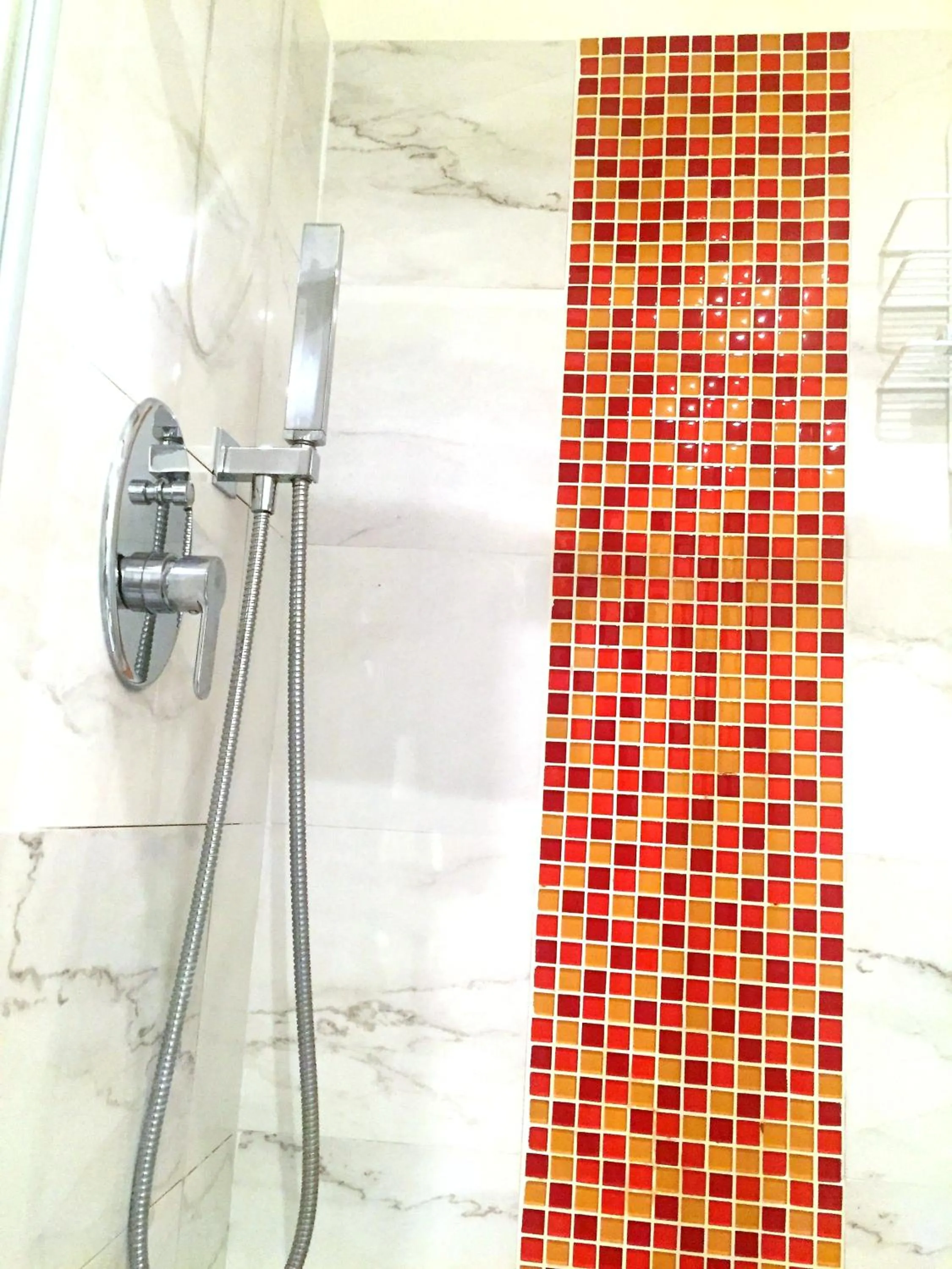 Shower in Hotel Luxor Florence