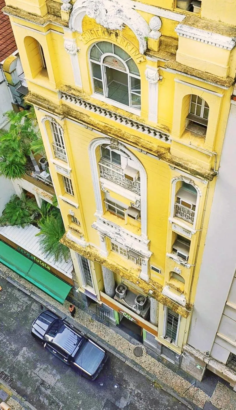 Facade/entrance in Solar Hostel Centro