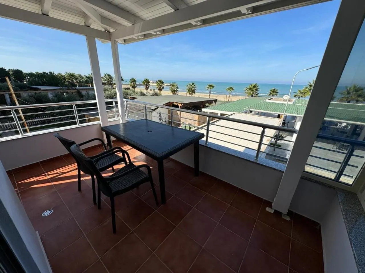 Apartment with Sea View in ApartHotel by Comfort Suites