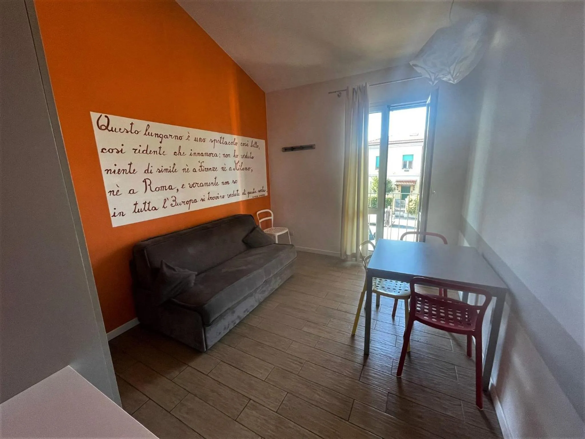 Decorative detail in Vele Storiche Pisane - free private parking