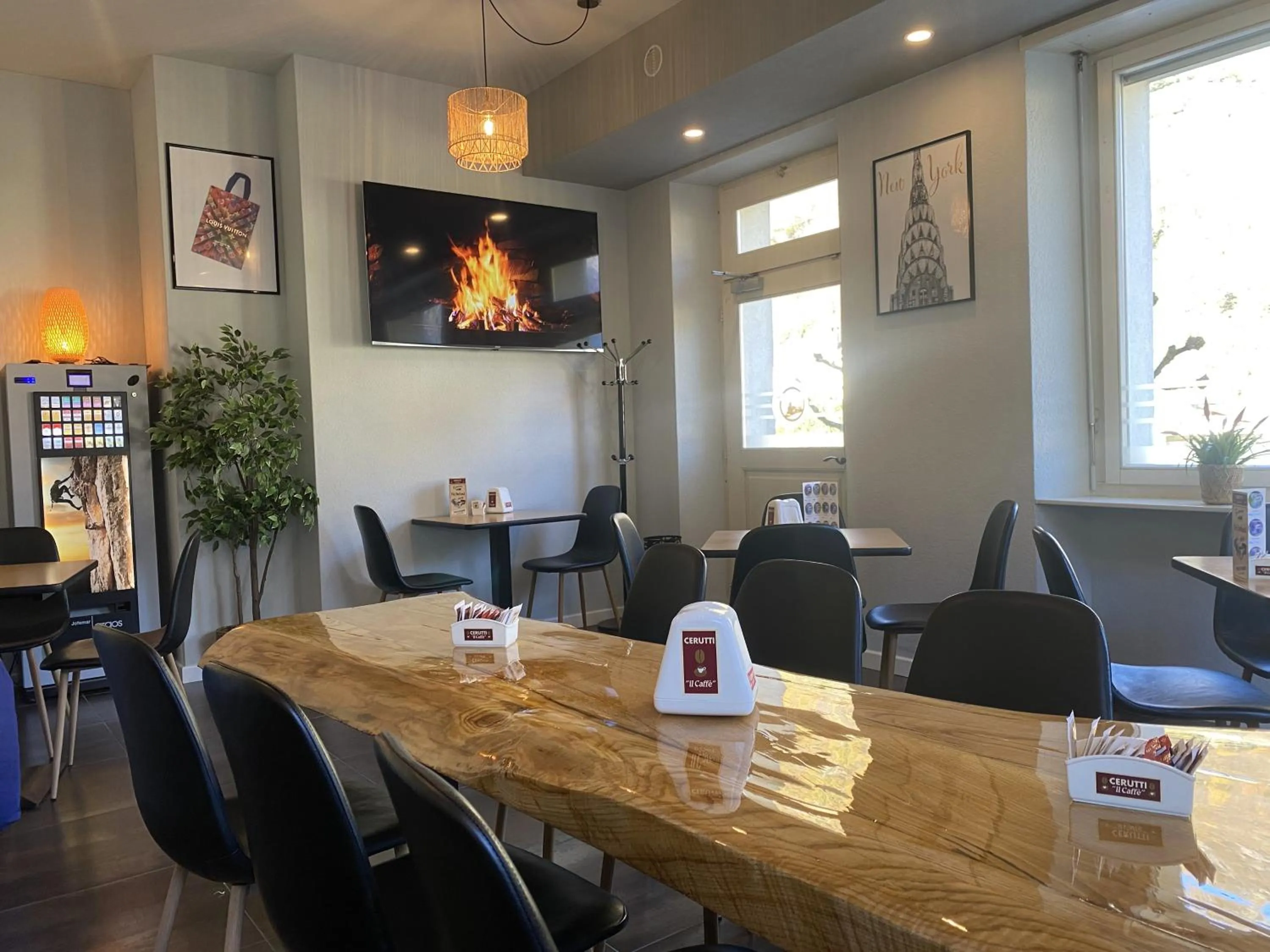 Restaurant/places to eat in Albergo Stazione