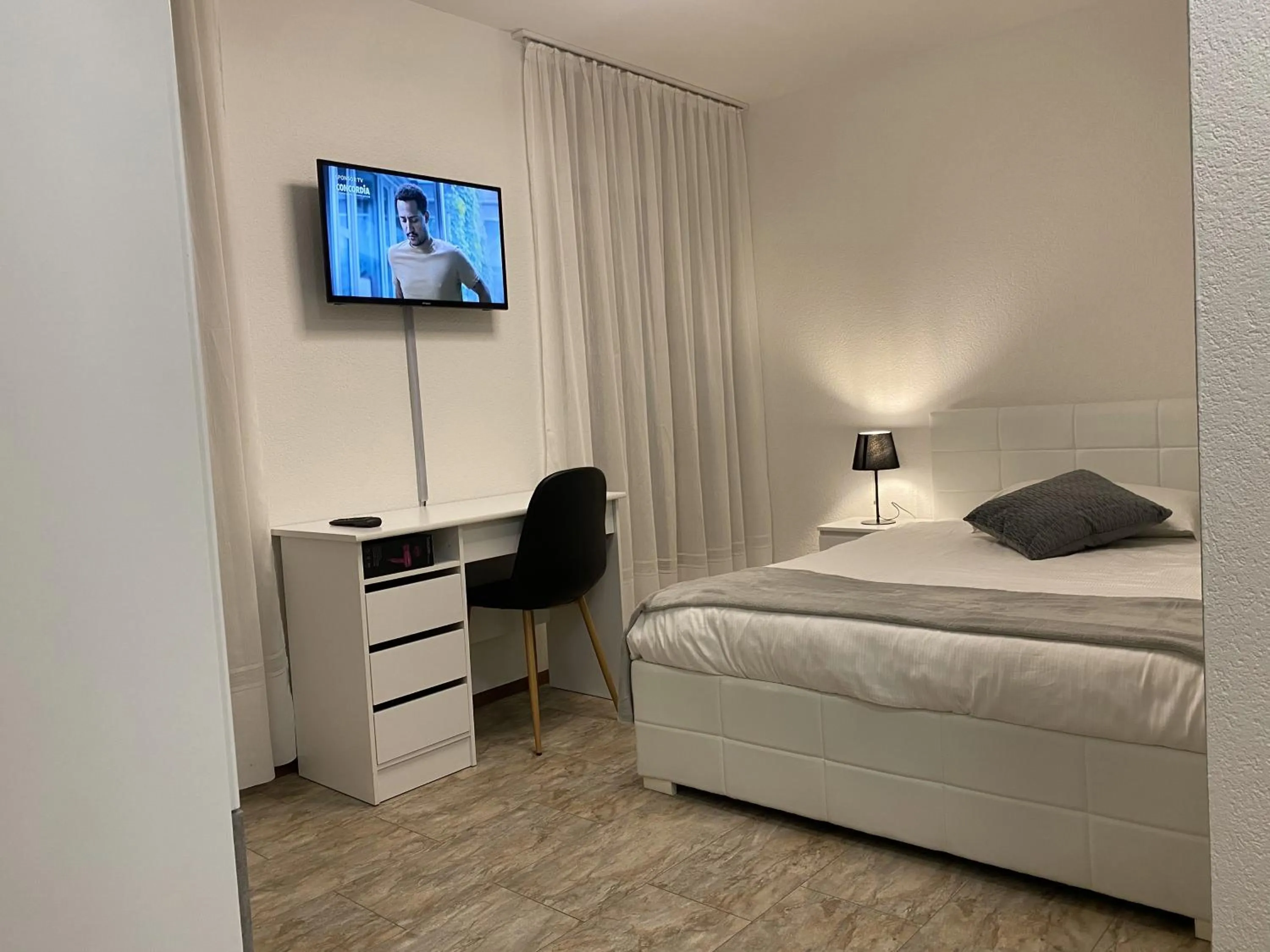 Bed in Albergo Stazione