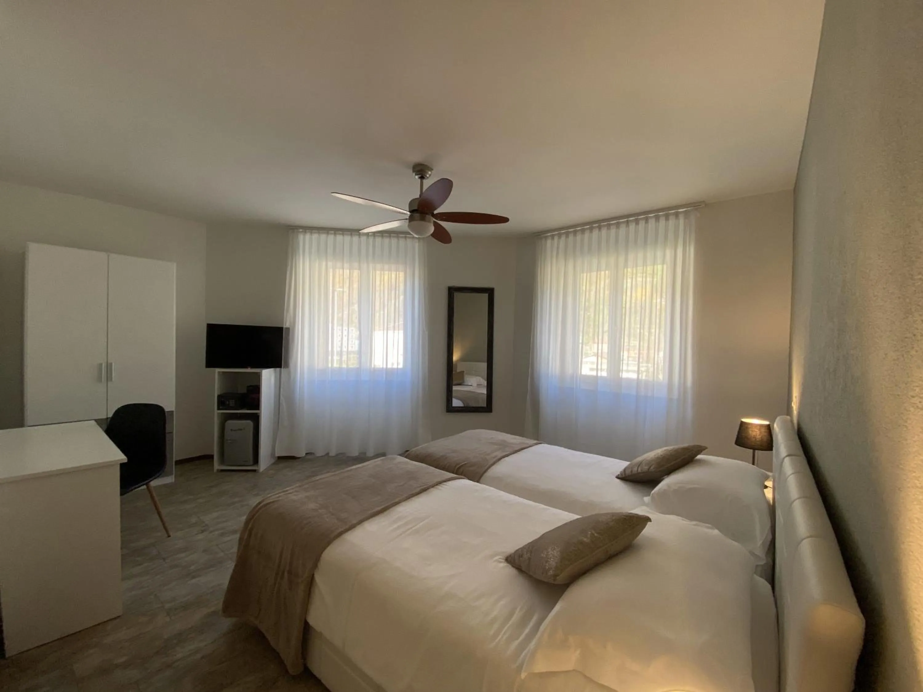 Photo of the whole room, Bed in Albergo Stazione