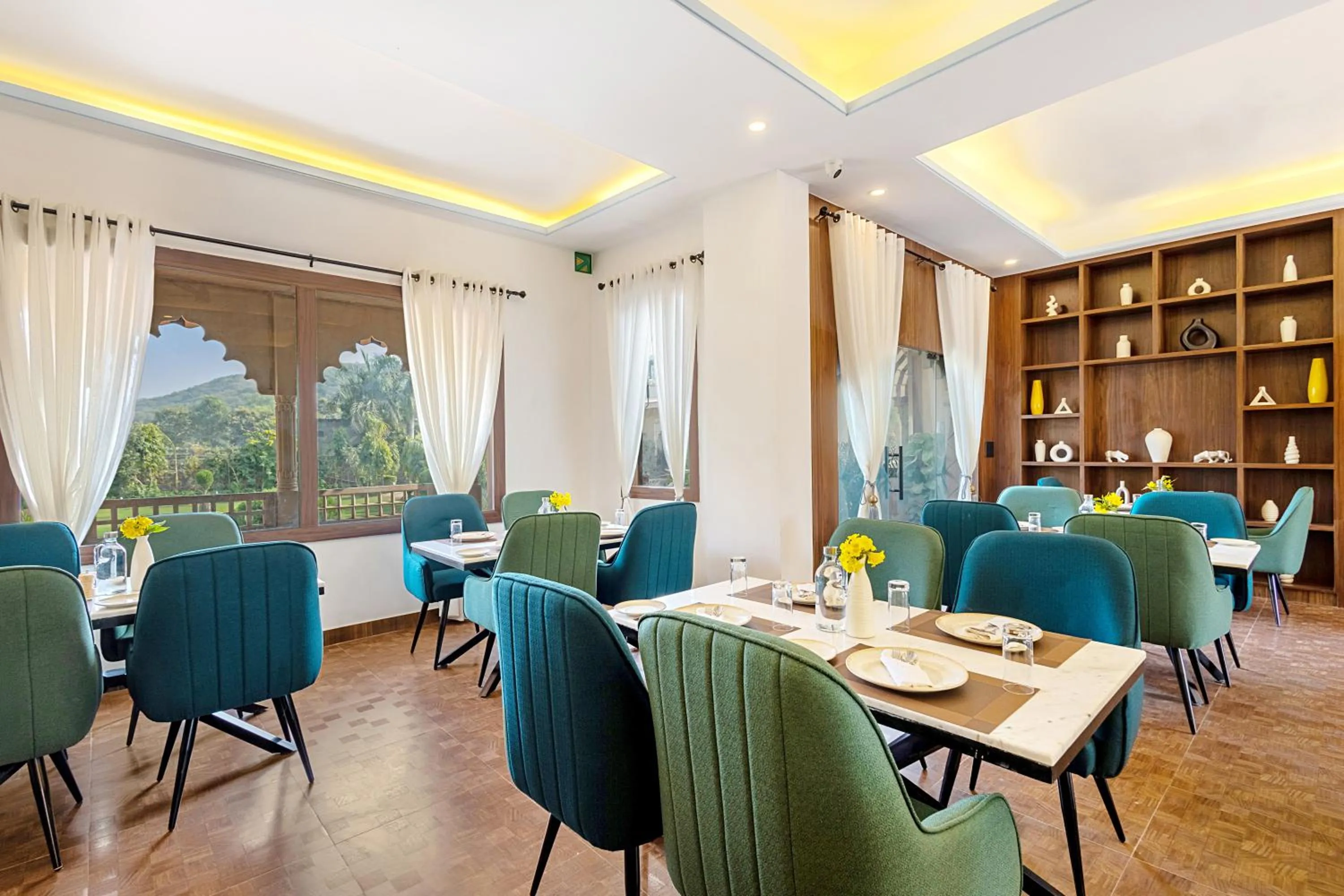 Restaurant/places to eat in Sterling Bagh Ranthambore