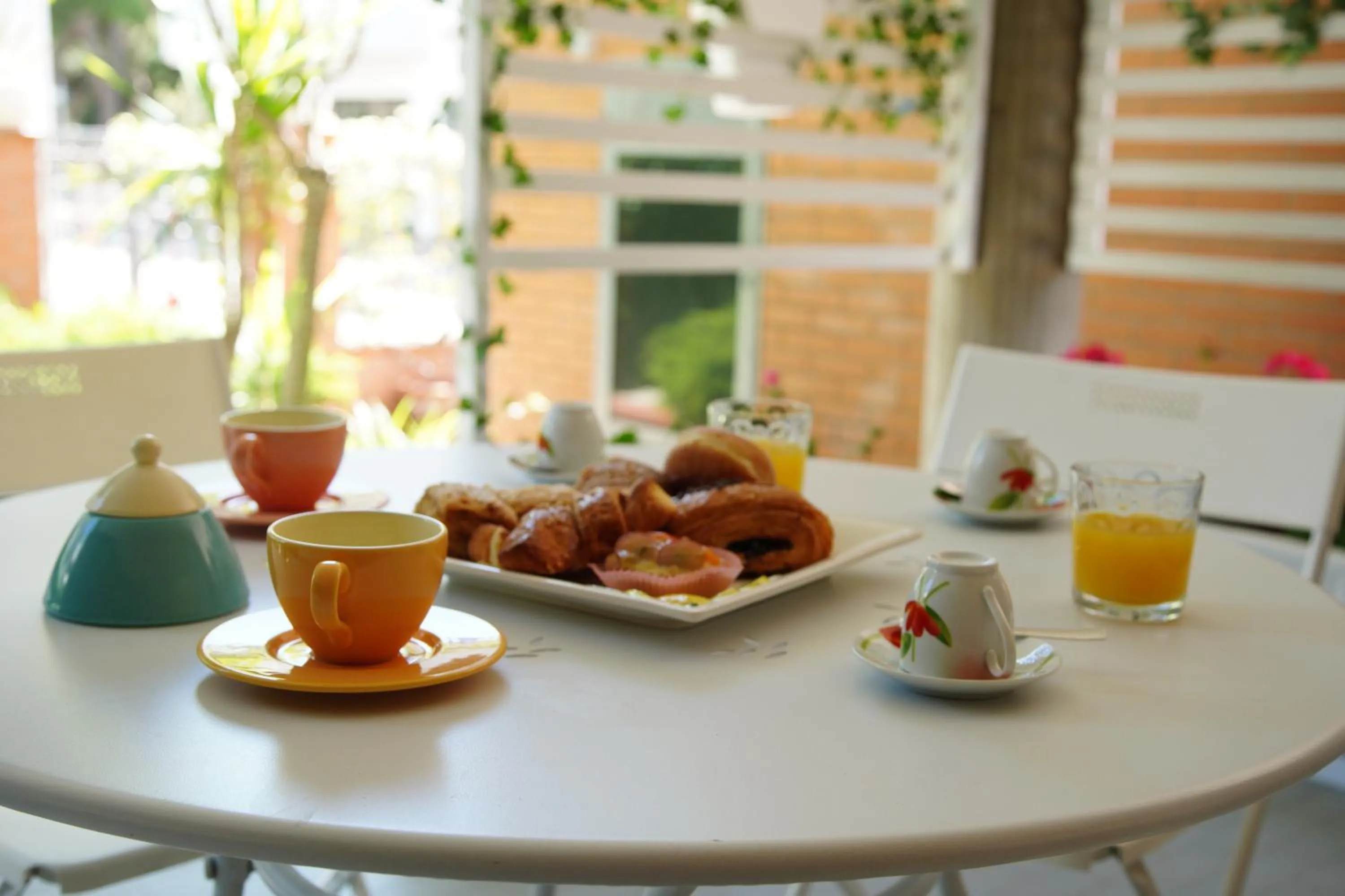 Breakfast in B&B Villino Giovanna Wi-Fi AC Prima fila mare Pineta