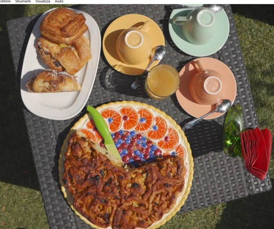 Italian breakfast in B&B Villino Giovanna Wi-Fi AC Prima fila mare Pineta