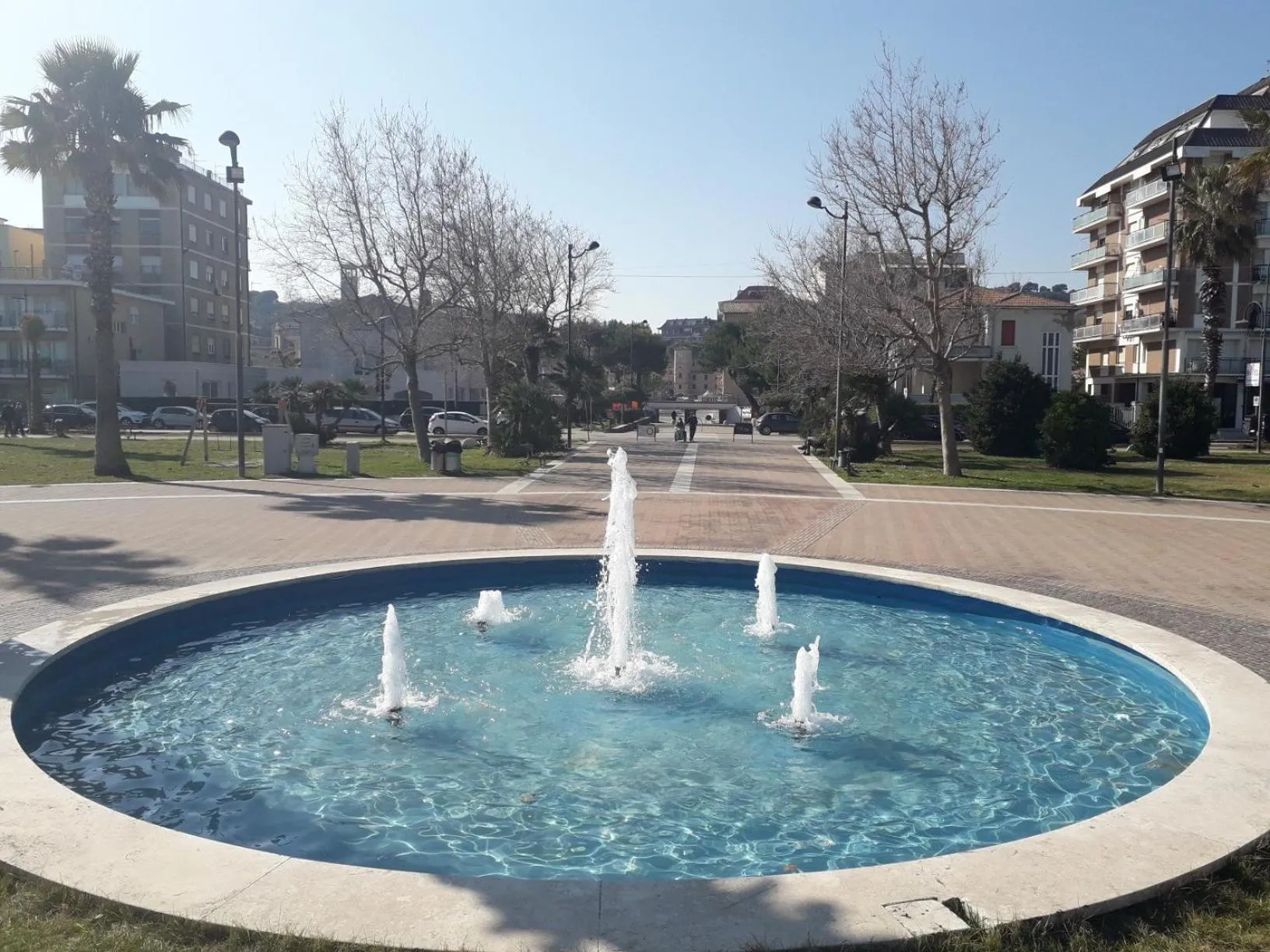 Quiet street view in B&B Villino Giovanna Wi-Fi AC Prima fila mare Pineta