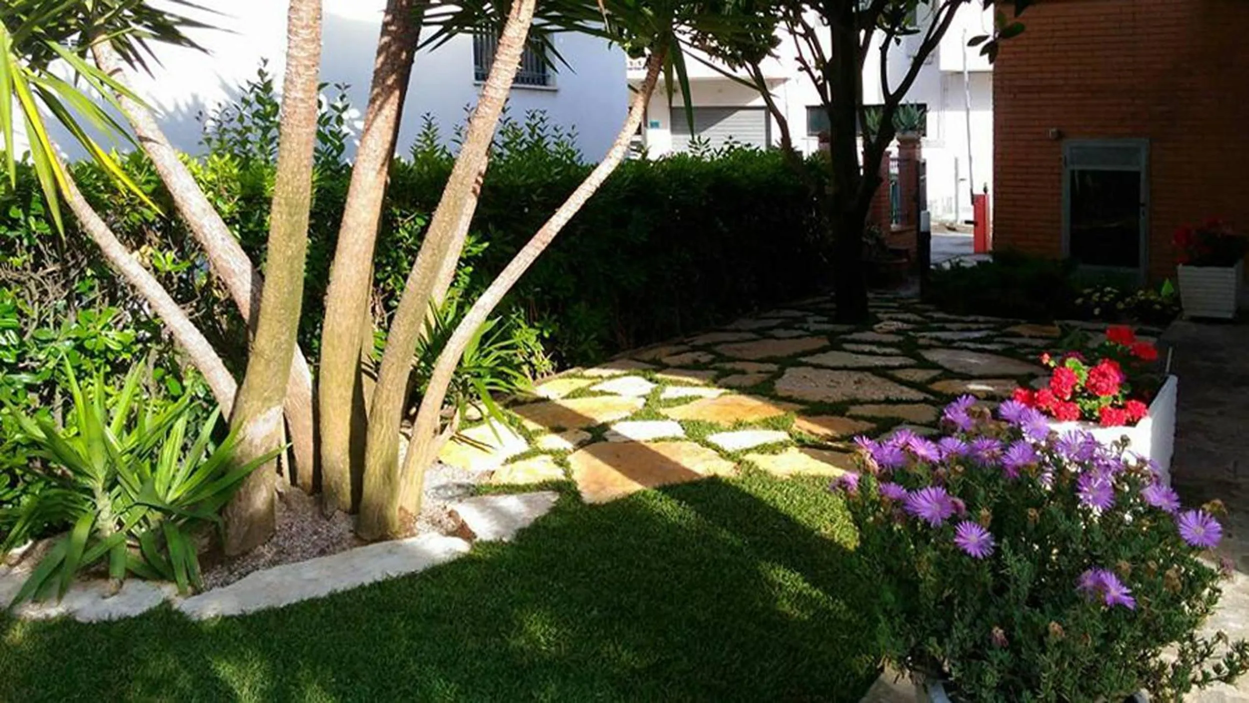 Facade/entrance in B&B Villino Giovanna Wi-Fi AC Prima fila mare Pineta