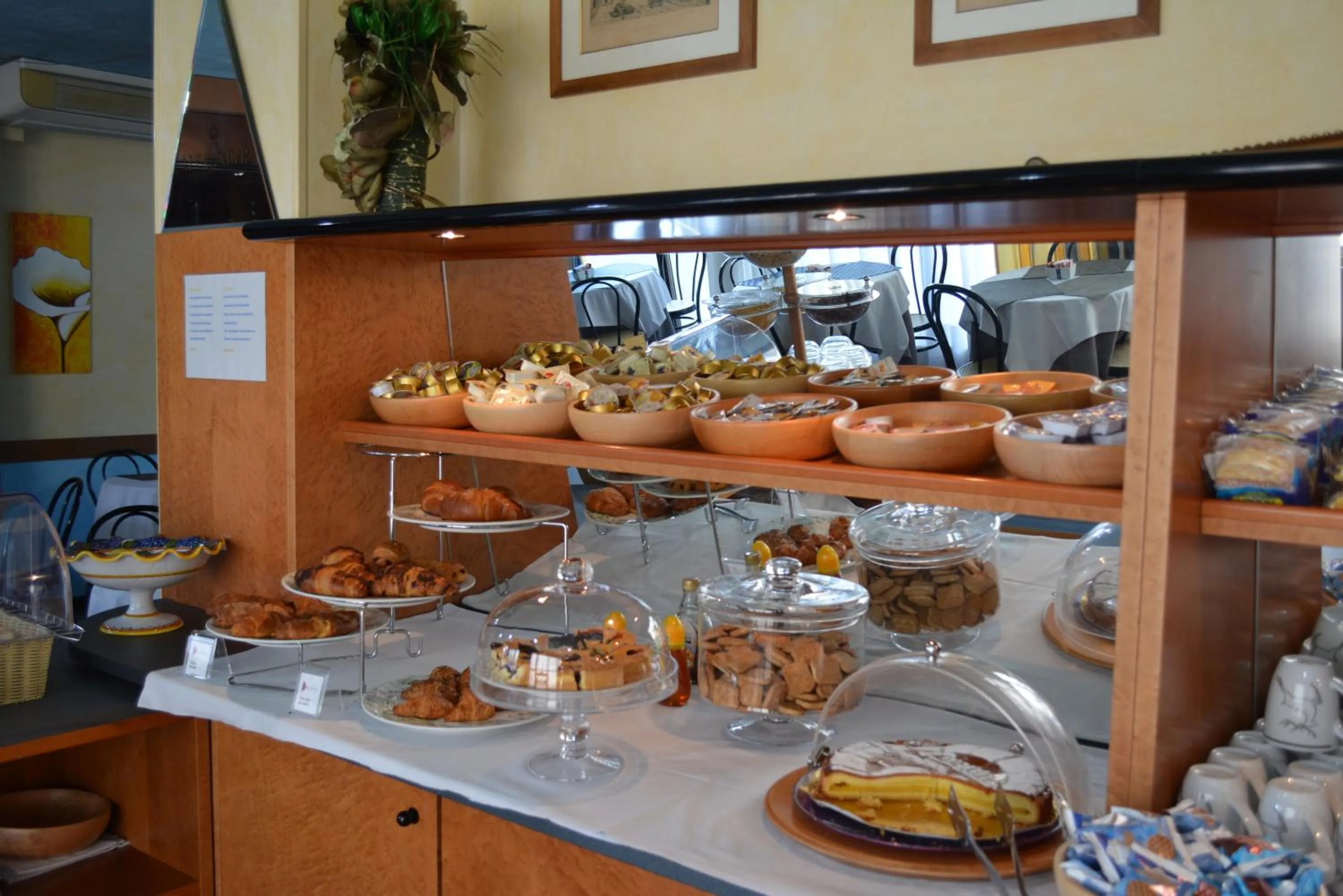 Food and drinks in Ilga Hotel