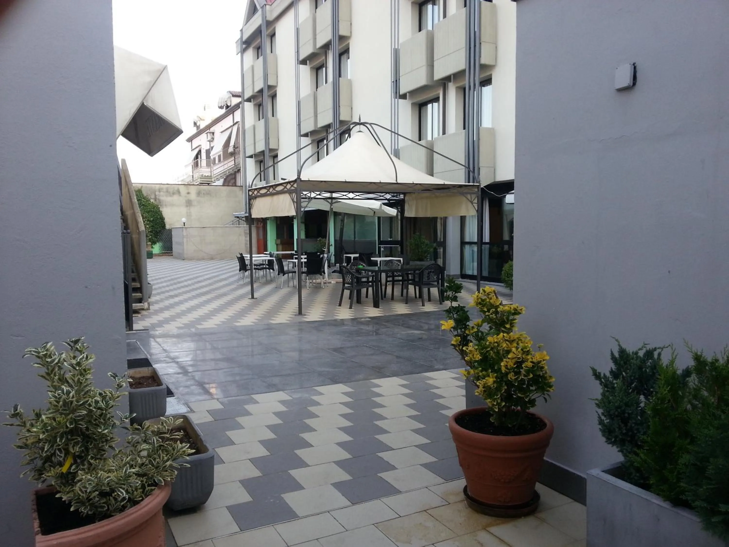 Patio in Ilga Hotel