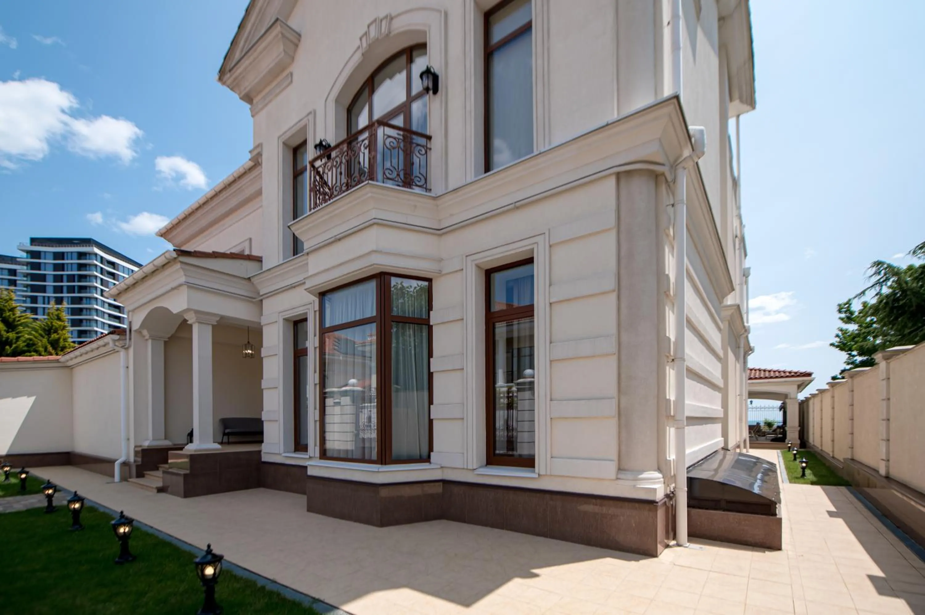 Property building in KADORR Hotel Resort & Spa