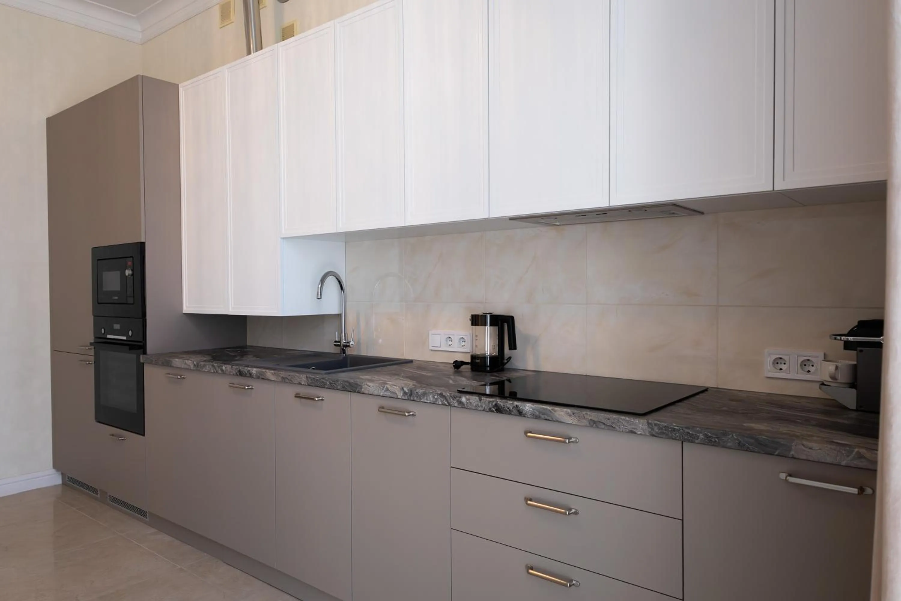 Coffee/tea facilities in KADORR Hotel Resort & Spa