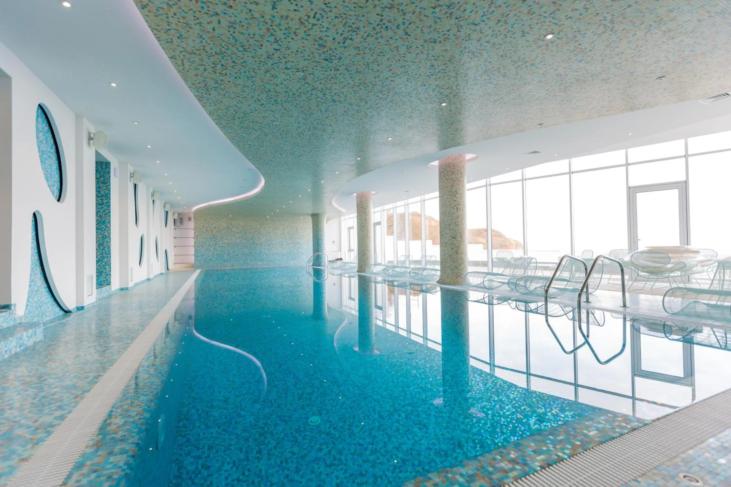 Swimming pool in KADORR Hotel Resort & Spa