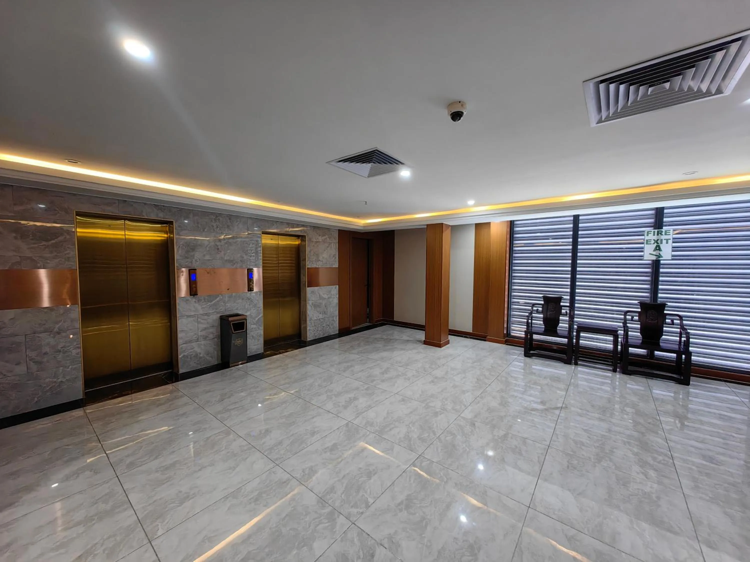 elevator in Royal International Hotel & Mall