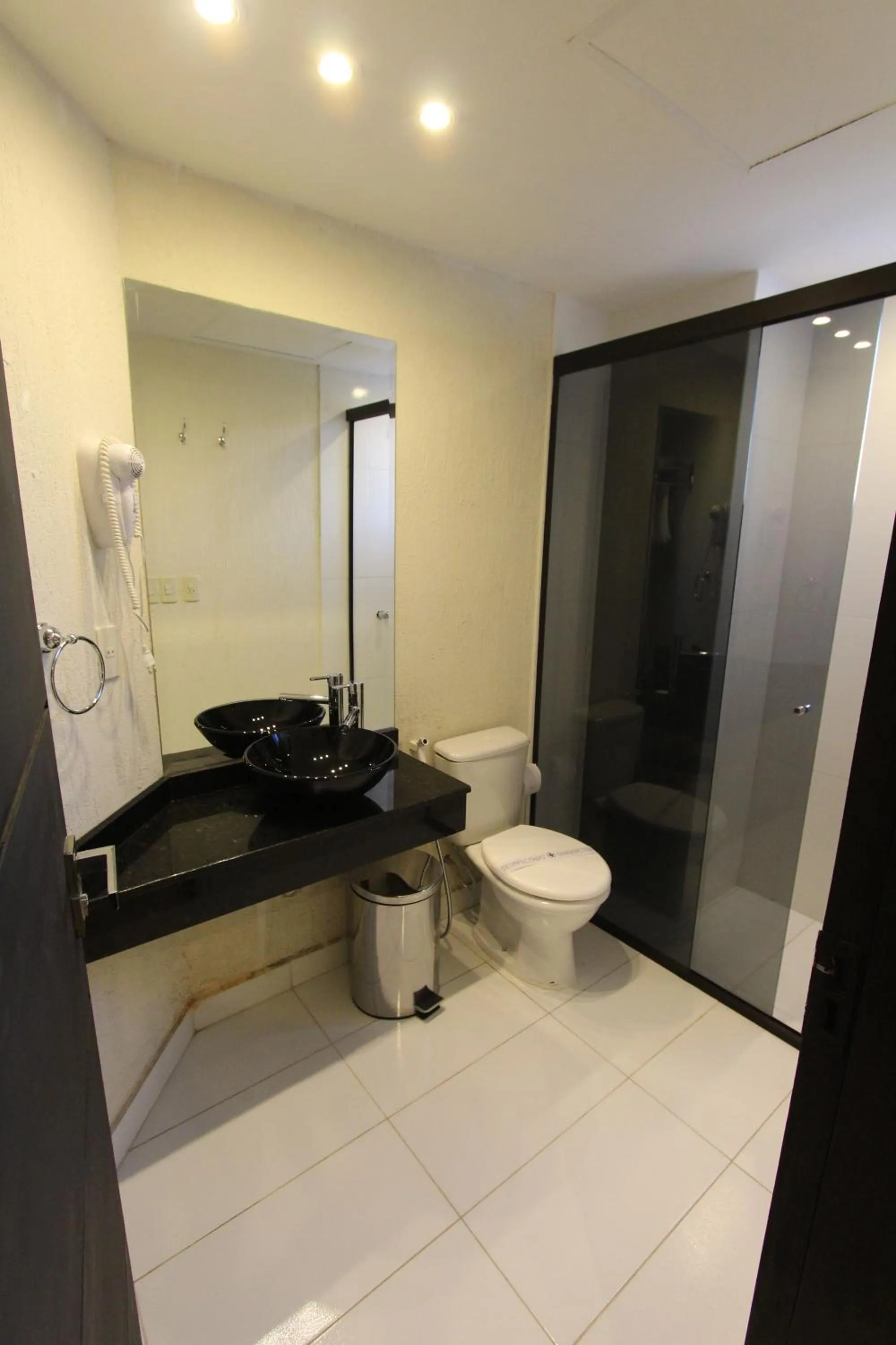 Bathroom in Danieri Asunción Hotel