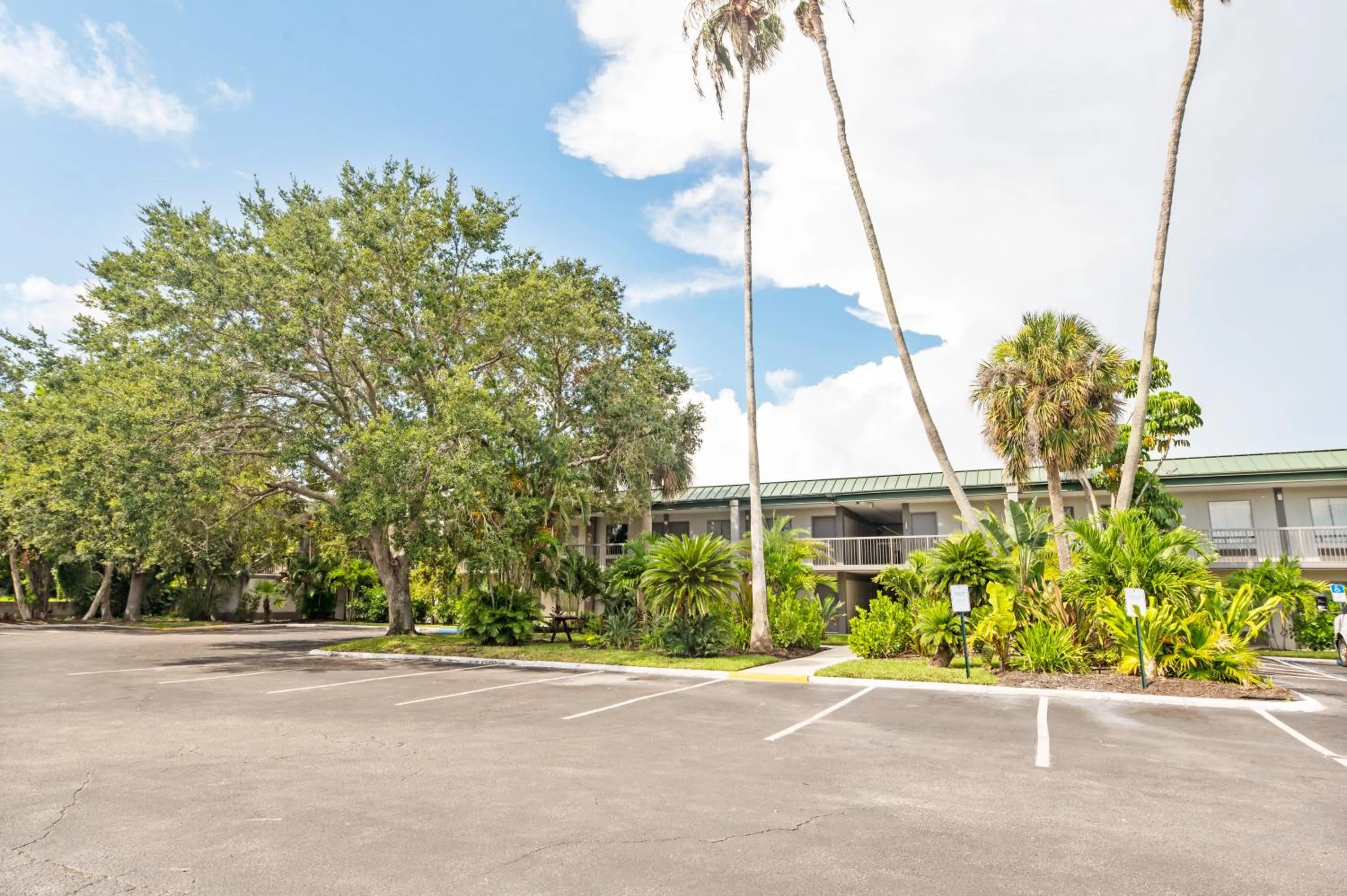 Property building in Bay Breeze