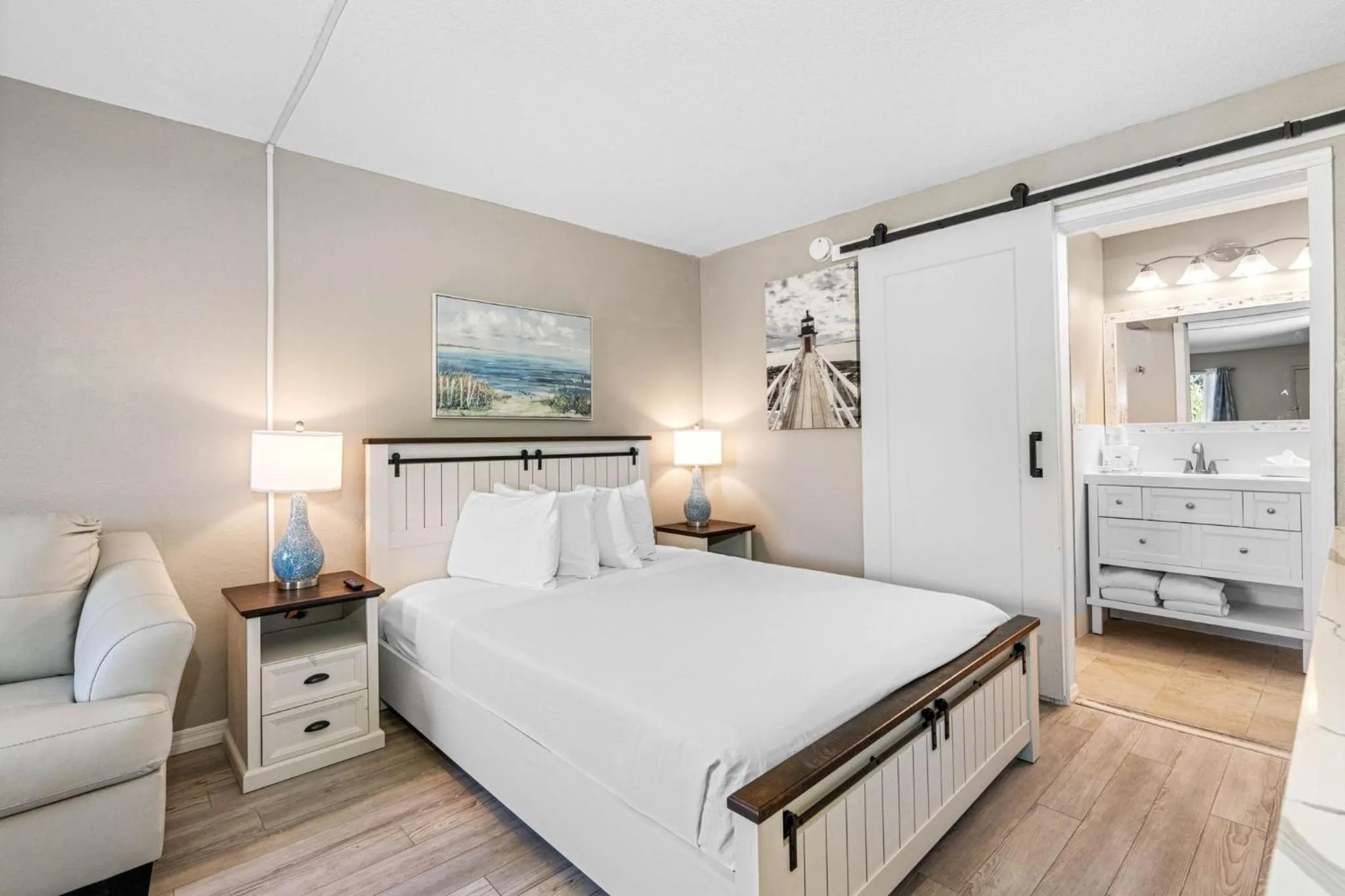 Bed in Bay Breeze